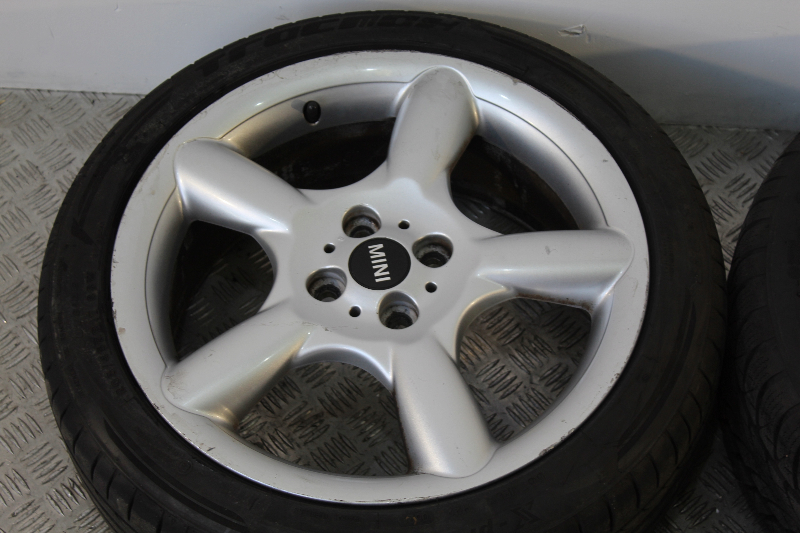 wheels discs disc 205/45 R17 MINI COOPER F55