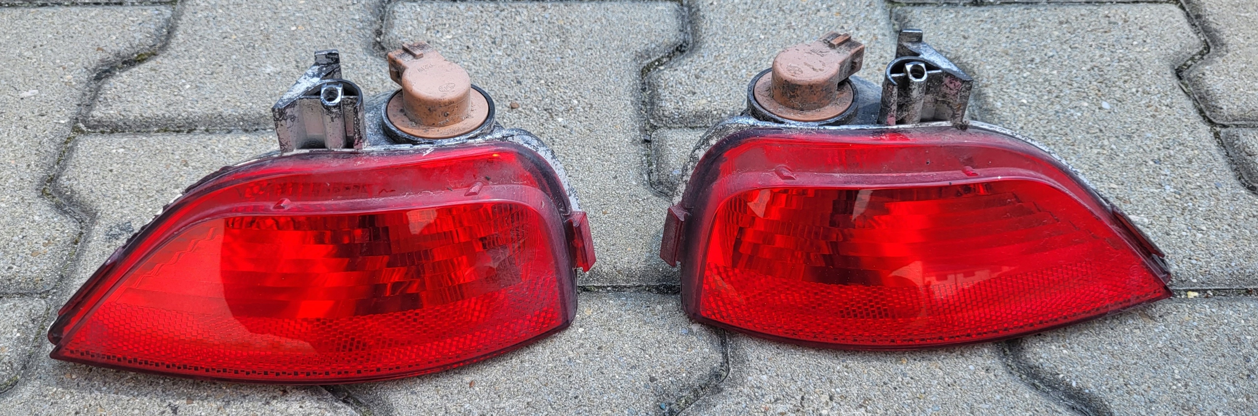 RENAULT MEGANE IV LAMPA ZDERZAKA TYŁ PRAWA