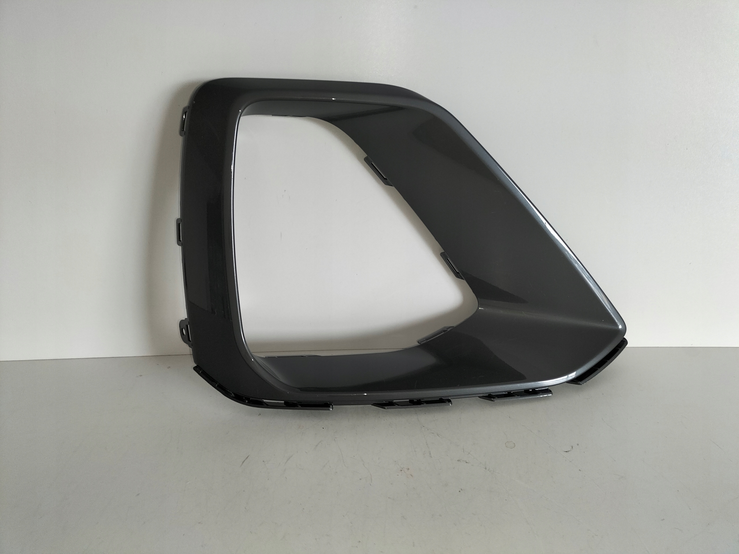 grille grid frame of a bumper front right AUDI Q8 LIFT 22- S-LINE