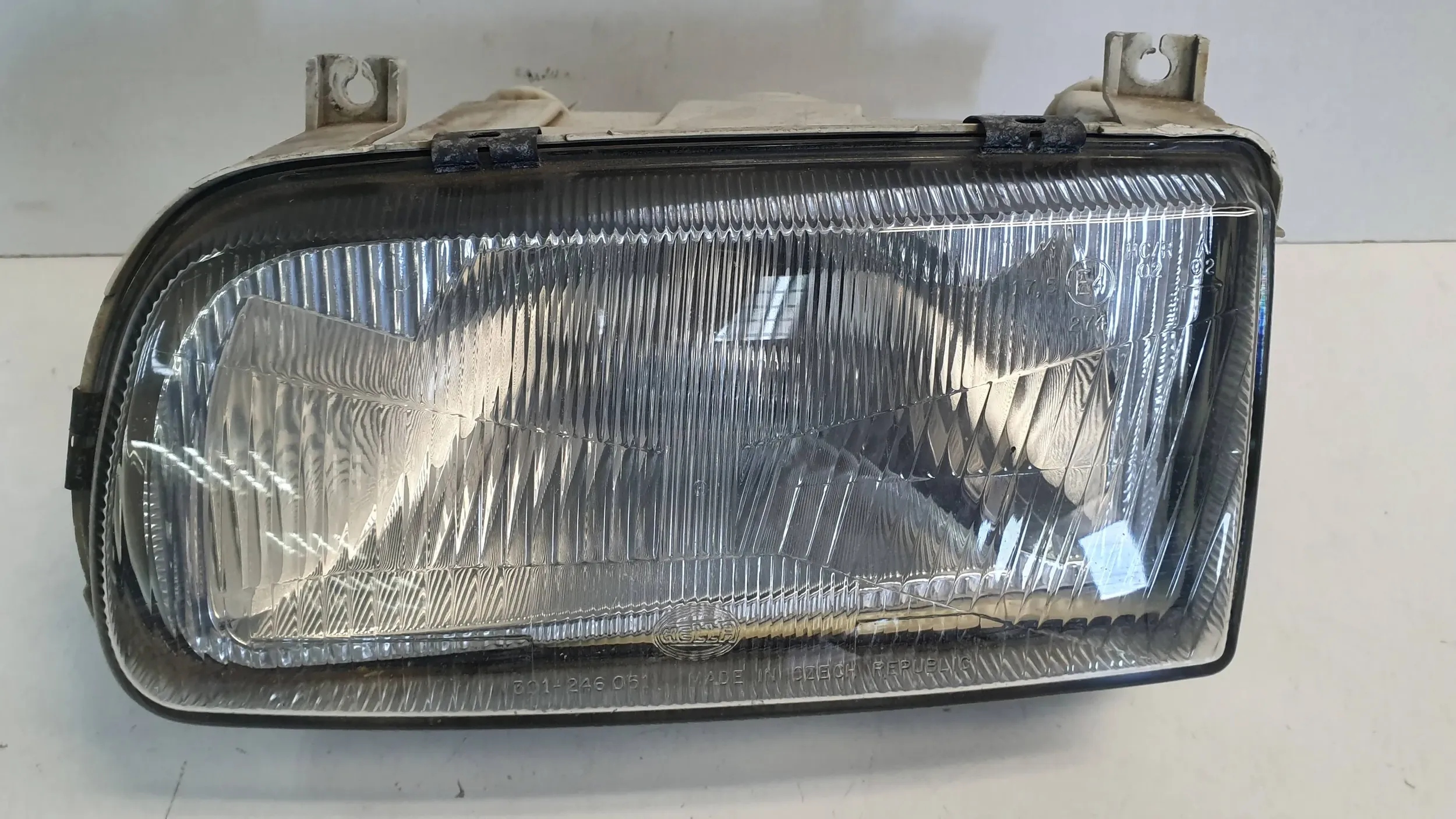 light front left Skoda Felicja 94