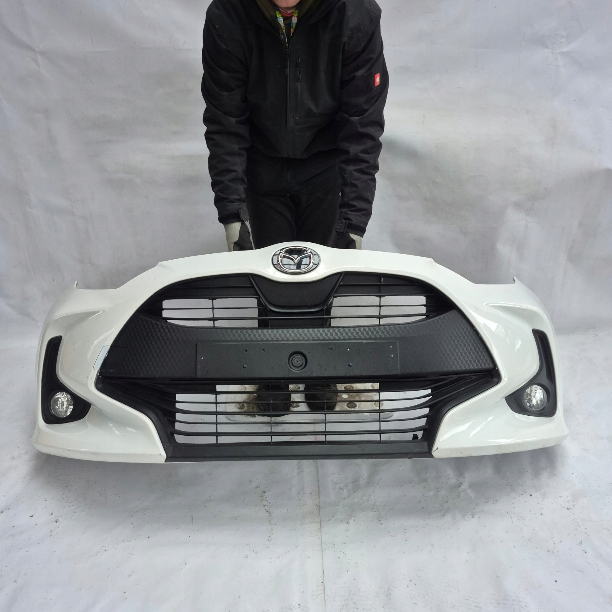 MAZDA 2 IV HYBRID 22- bumper front front grill grid