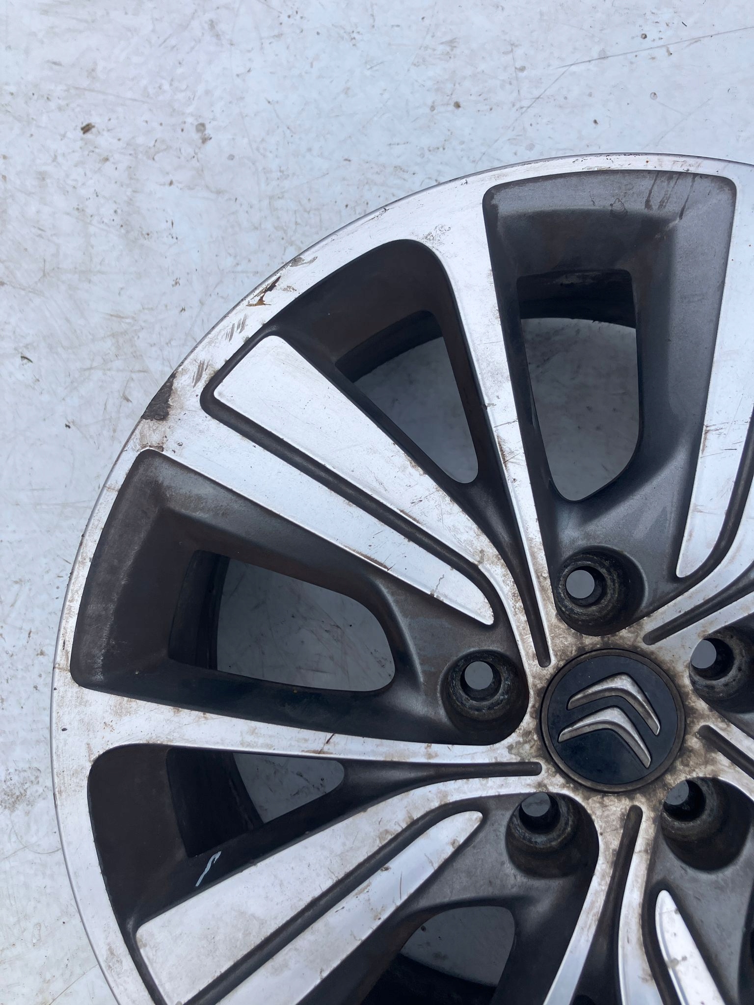 disk 17 CALI CITROEN C4 PICASSO II #244 9677090377