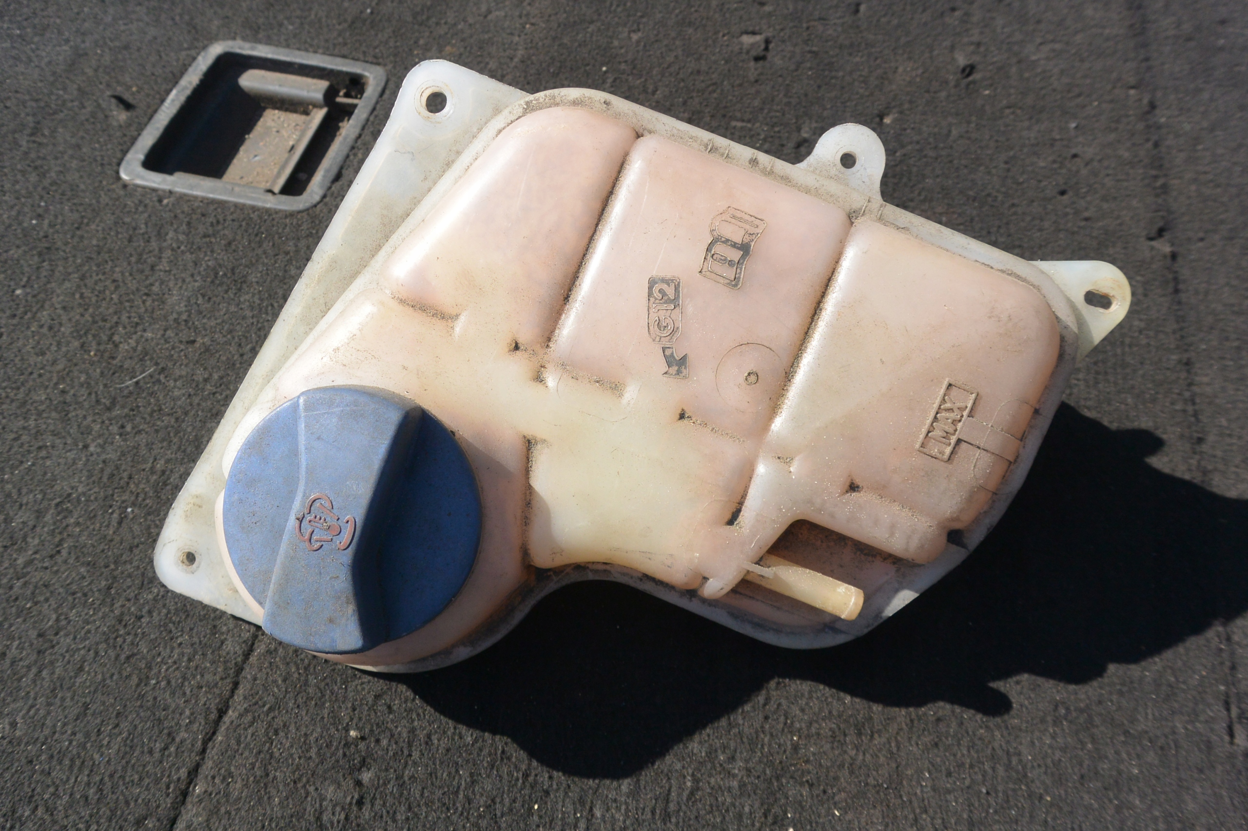RÉSERVOIR EAU VW PASSAT B5 SKODA SUPERB
