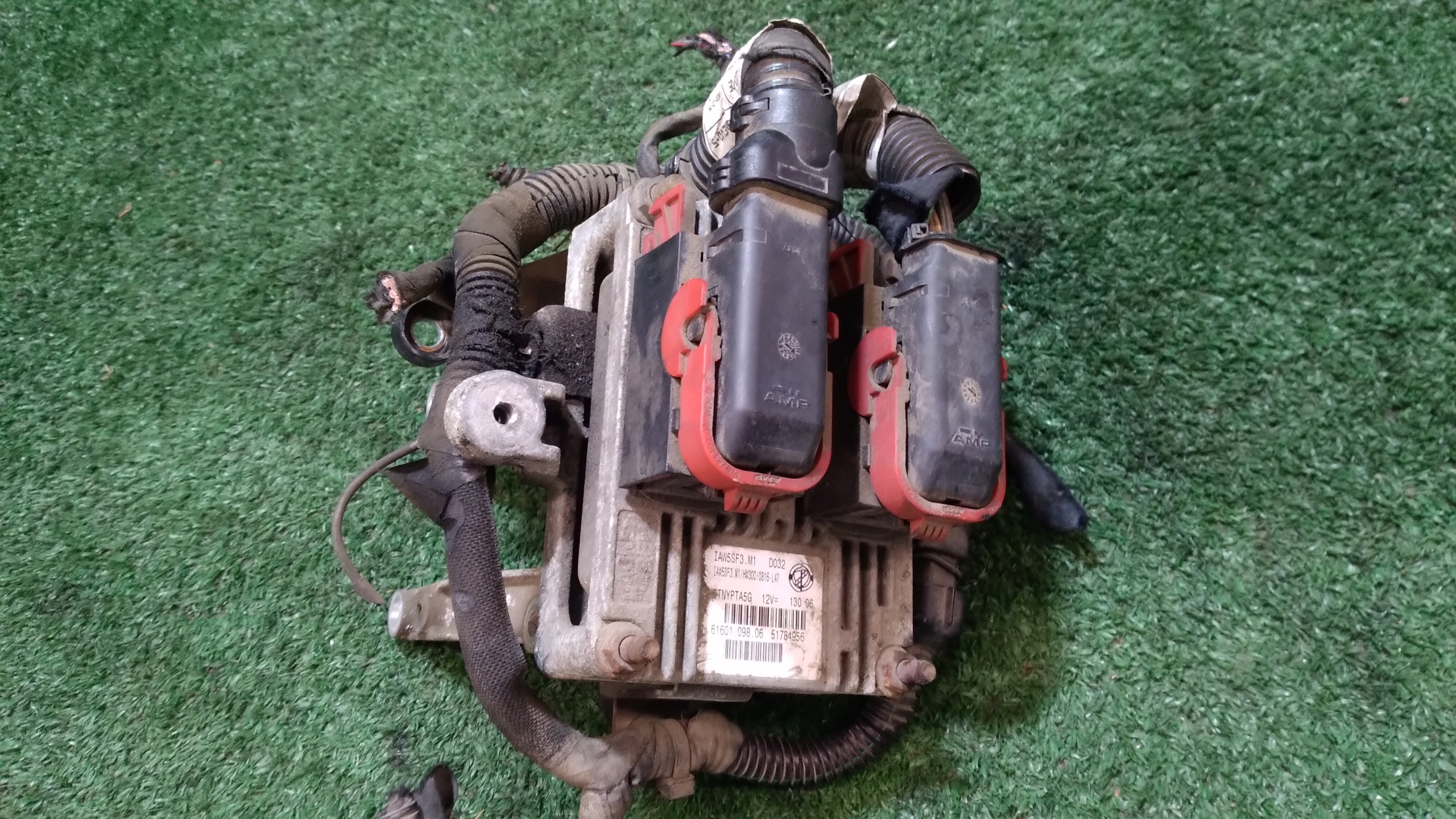 computer of the engine control unit FIAT GRANDE PUNTO 51784956