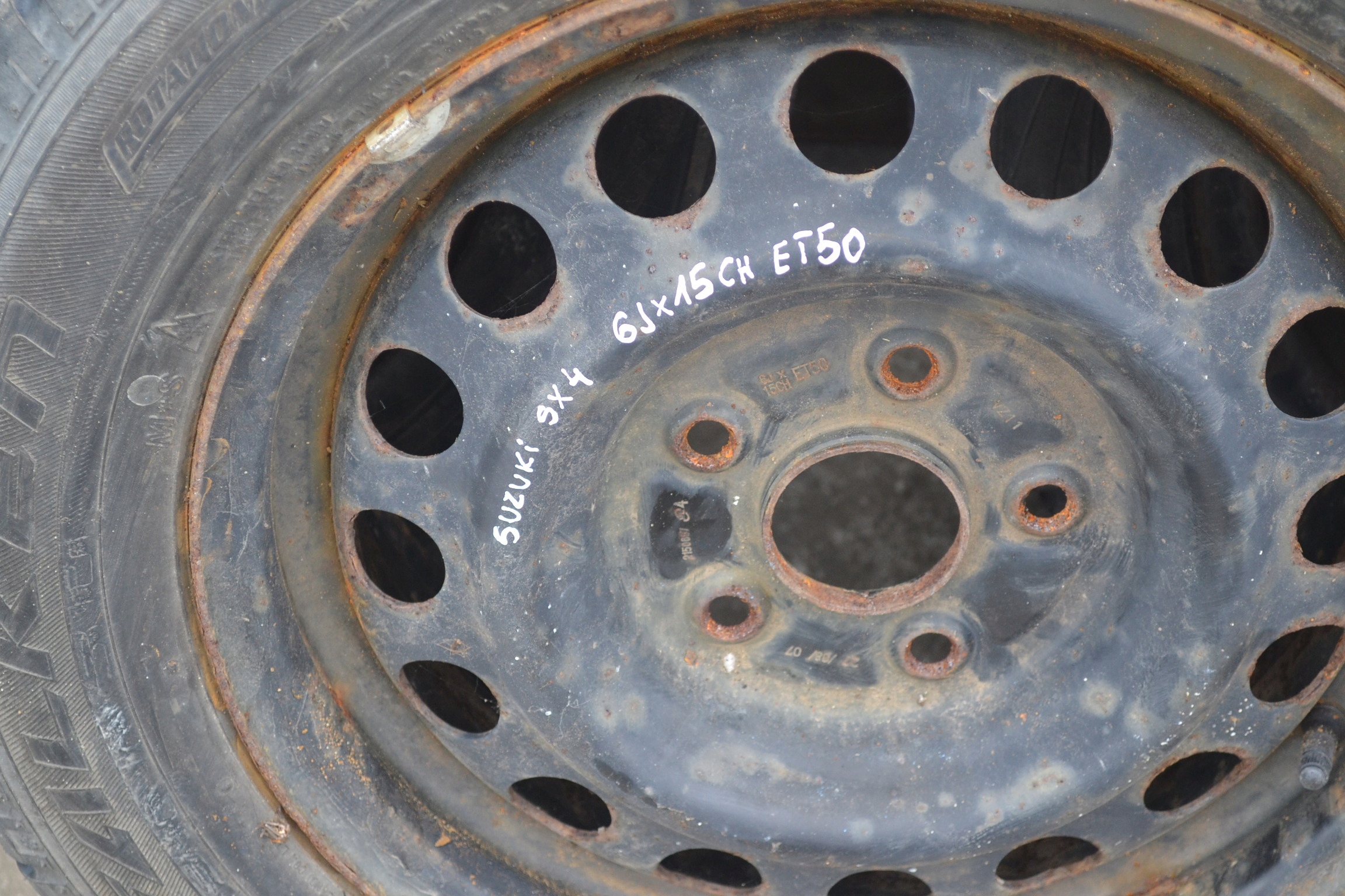 wheels discs metal tyres SUZUKI SX4 195/65 R15