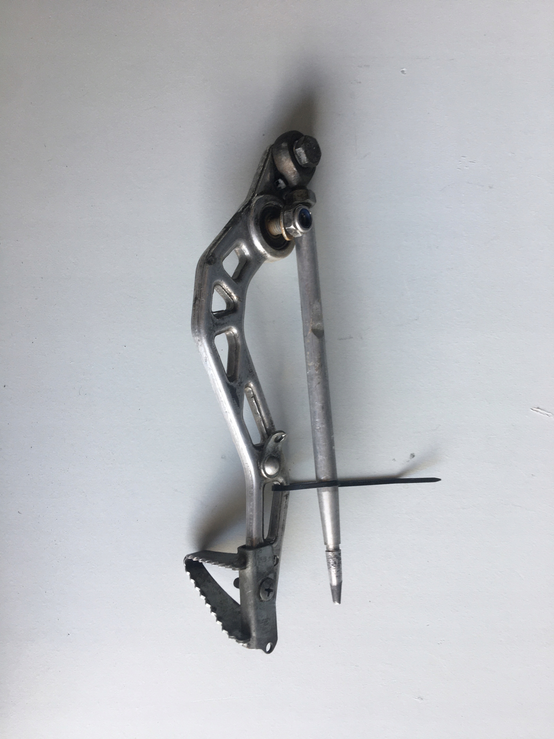 Ktm 620 640 SM 99-06 LC 4 задний тормозной рычаг