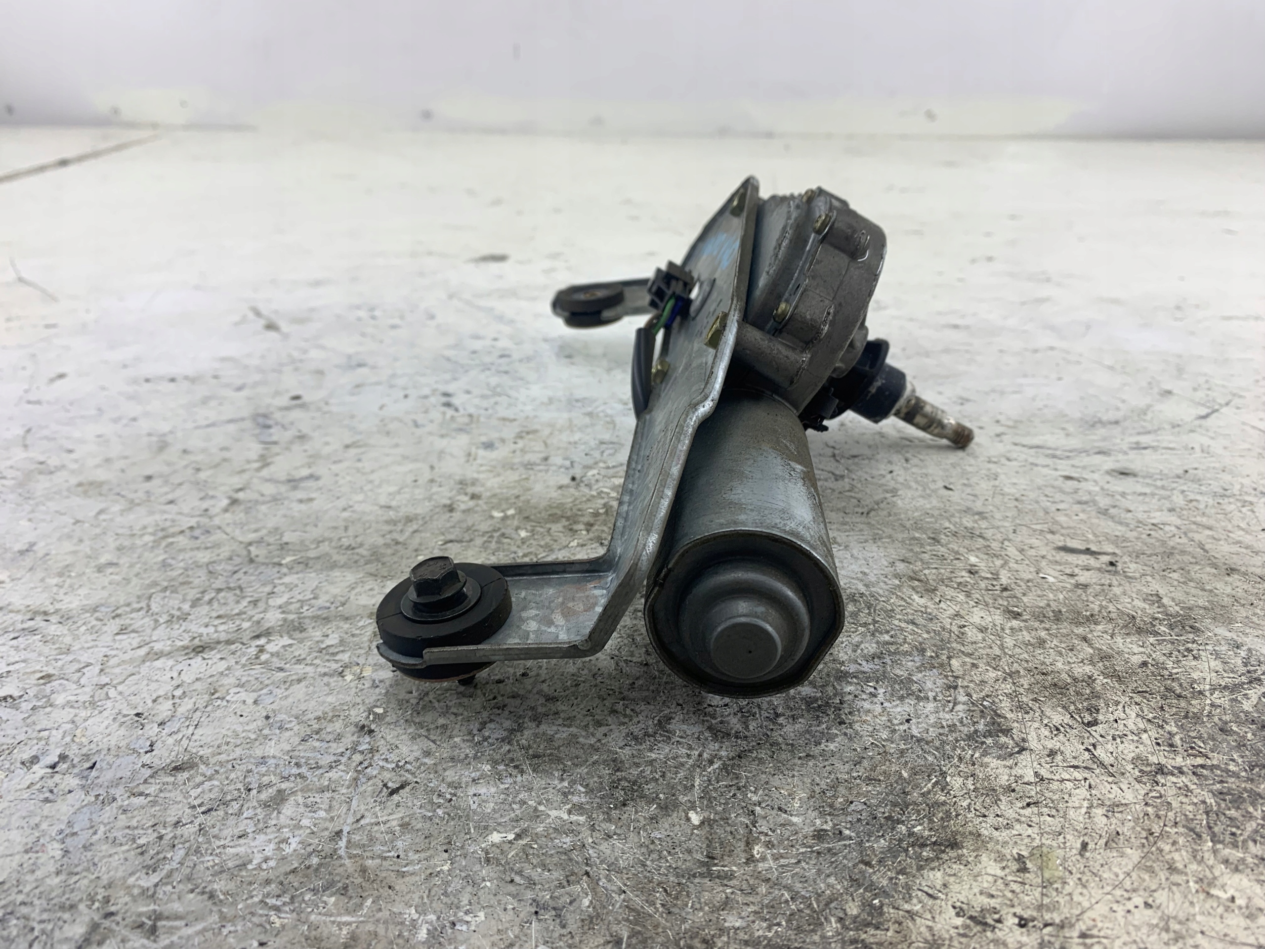 VOLVO V40 ablaktörlő hátsó 0390201529