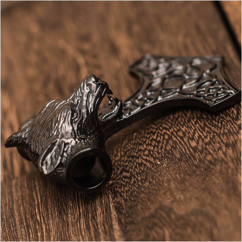 Zawieszka nordycka Młot Thora Wilk czarna wisiorek stal chirurgiczna 316L Marka Blingart