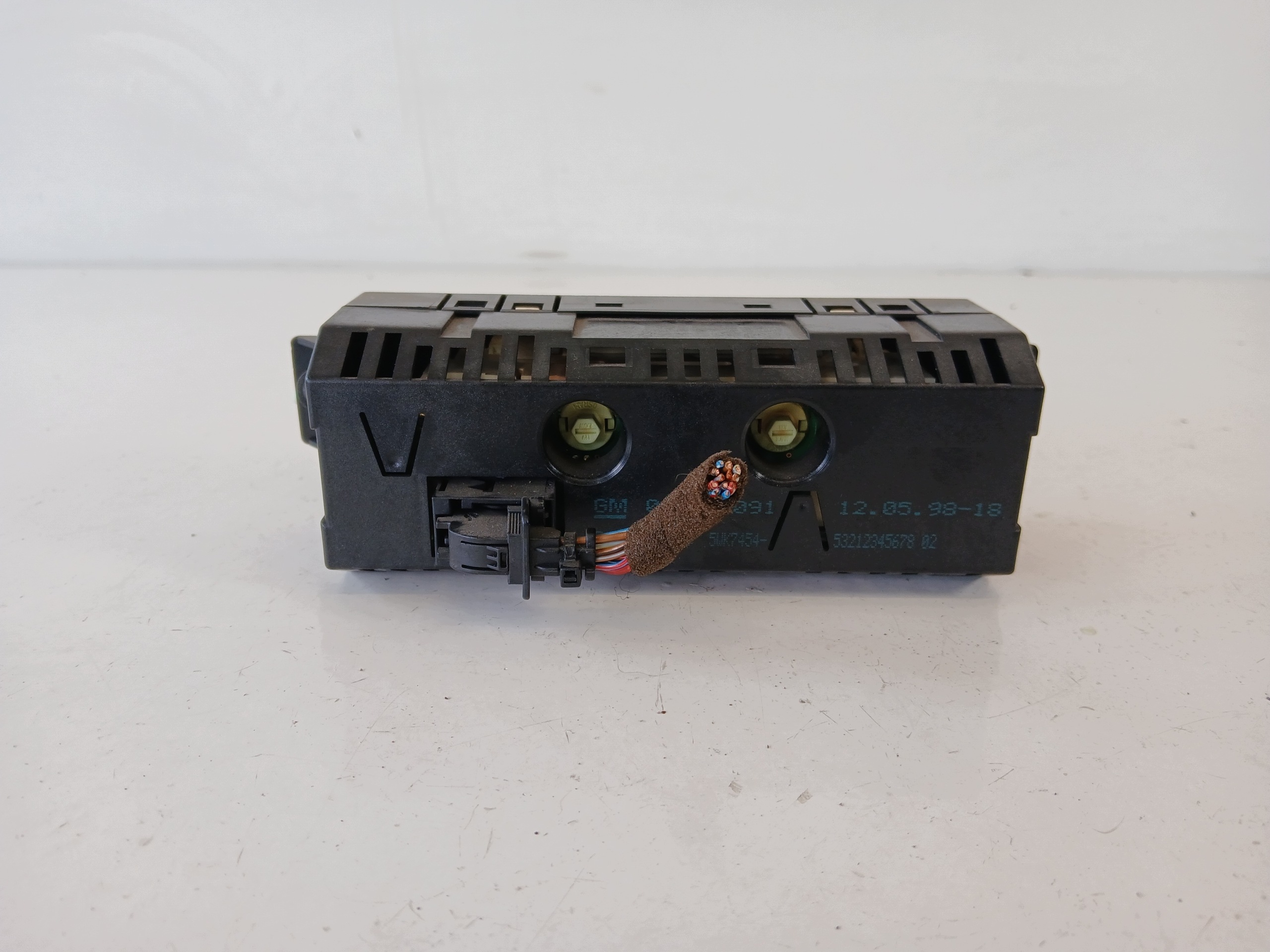 OPEL ASTRA II G display clock 090560091