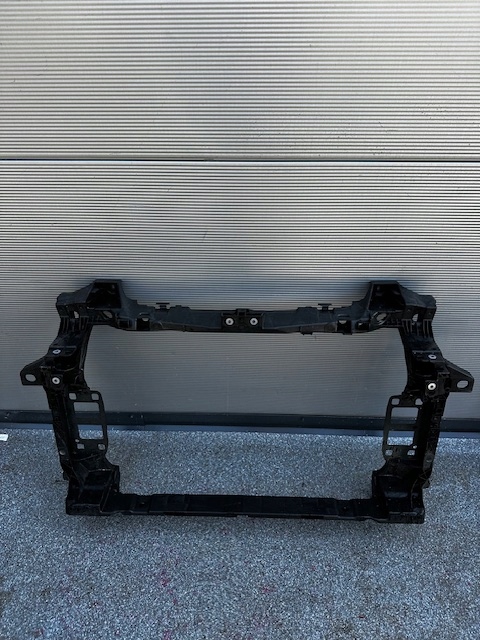 ПЕРЕДНЯ ПАНЕЛЬ ПЕРЕДНІЙ ПОСИЛЕННЯ ПЕРЕДНІЙ VW TOUAREG III 760