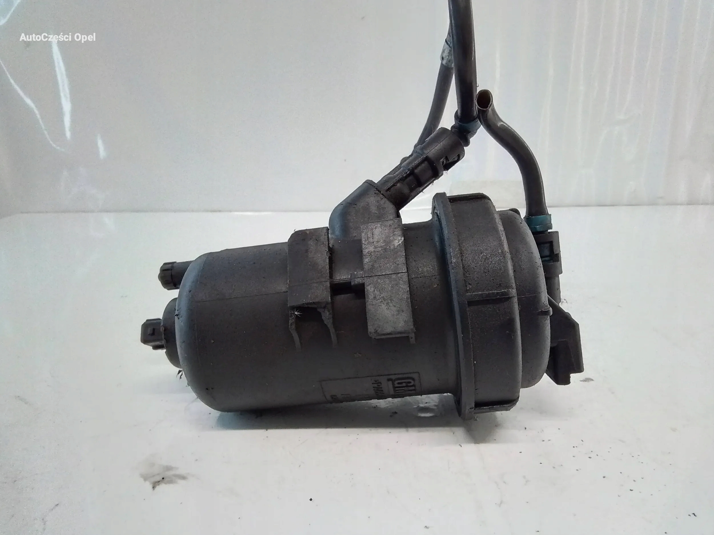 Opel Zafira B 1.9 CDTI OBUDOWA FILTRA PALIWA Producent części Opel OE