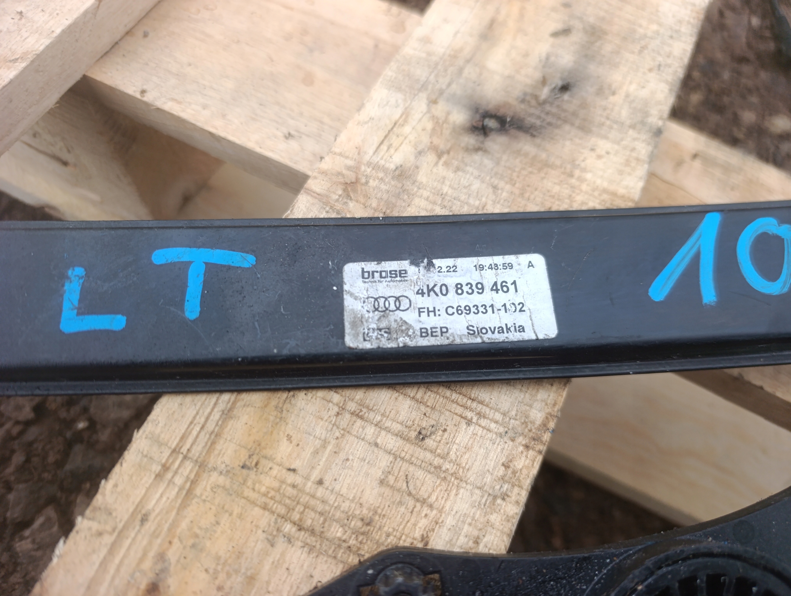 mechanism window regulator door left rear part A6 C8 4K 4K0839461