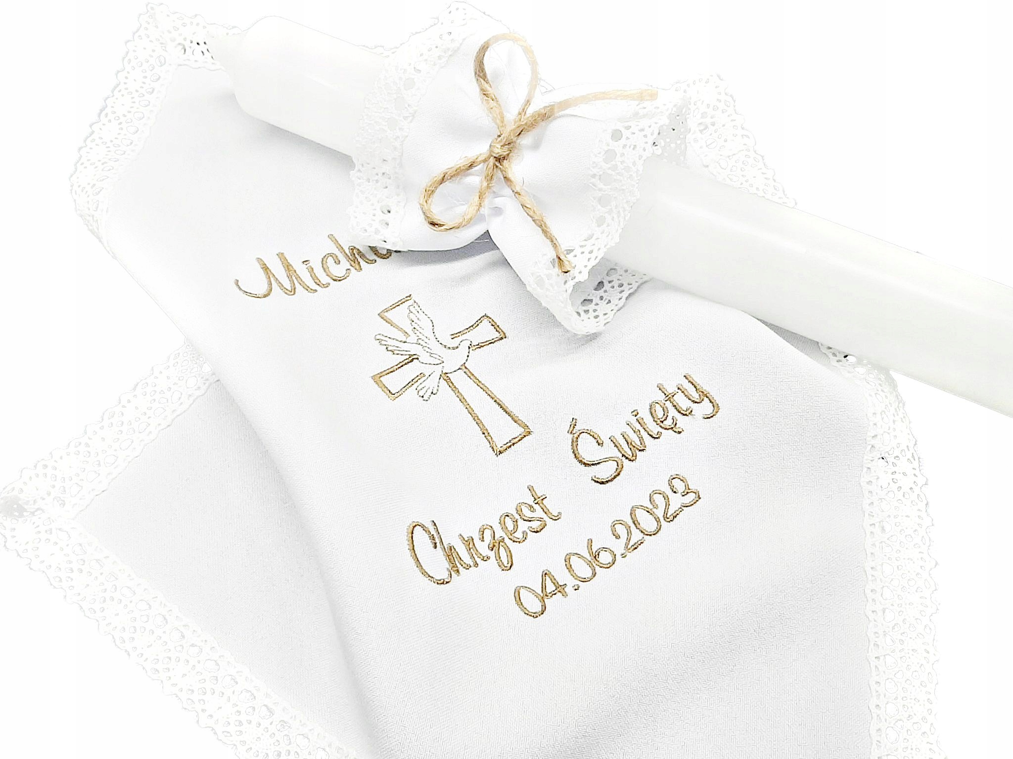 

Delikatny Komplet Do Chrztu szatka i świeca Eco