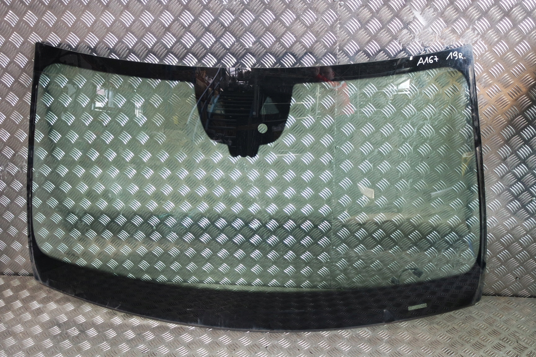 Скло Переднє переднє MERCEDES GLE W167 A1676700200