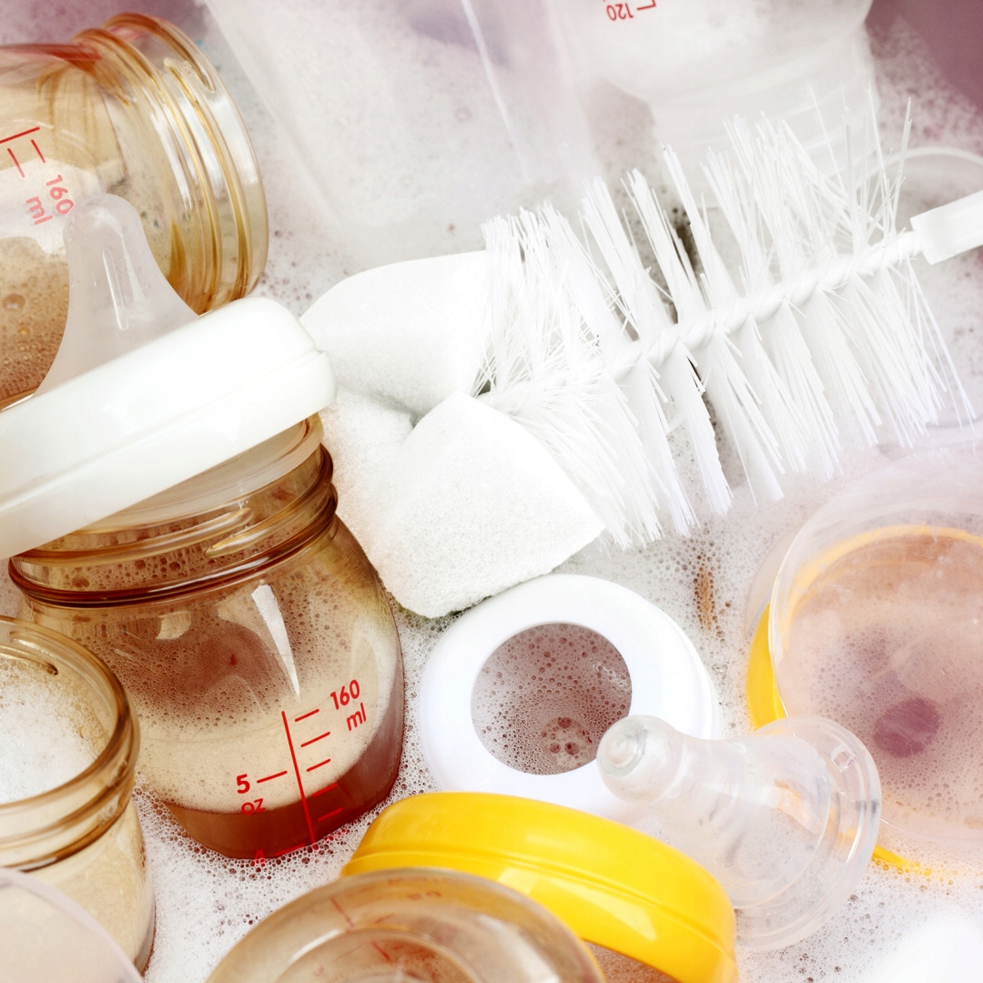 Szczotka do mycia butelek i smoczków Canpol zestaw 2 szt. z oczkiem biały Kod producenta 7/402