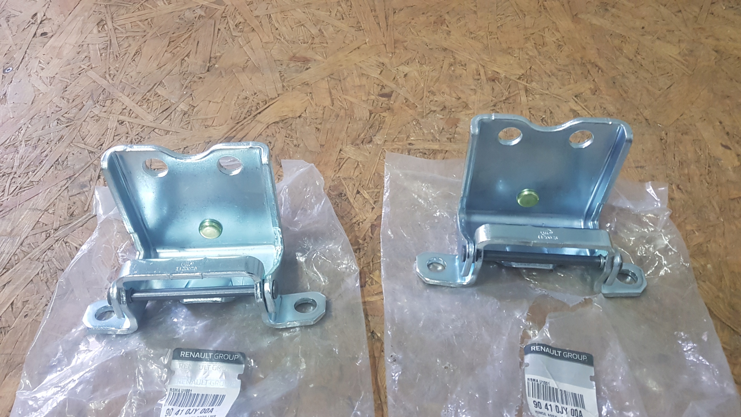 RENAULT KOLEOS 1 ZAWIASY KLAPY TYLNEJ DOLNEJ BURTY