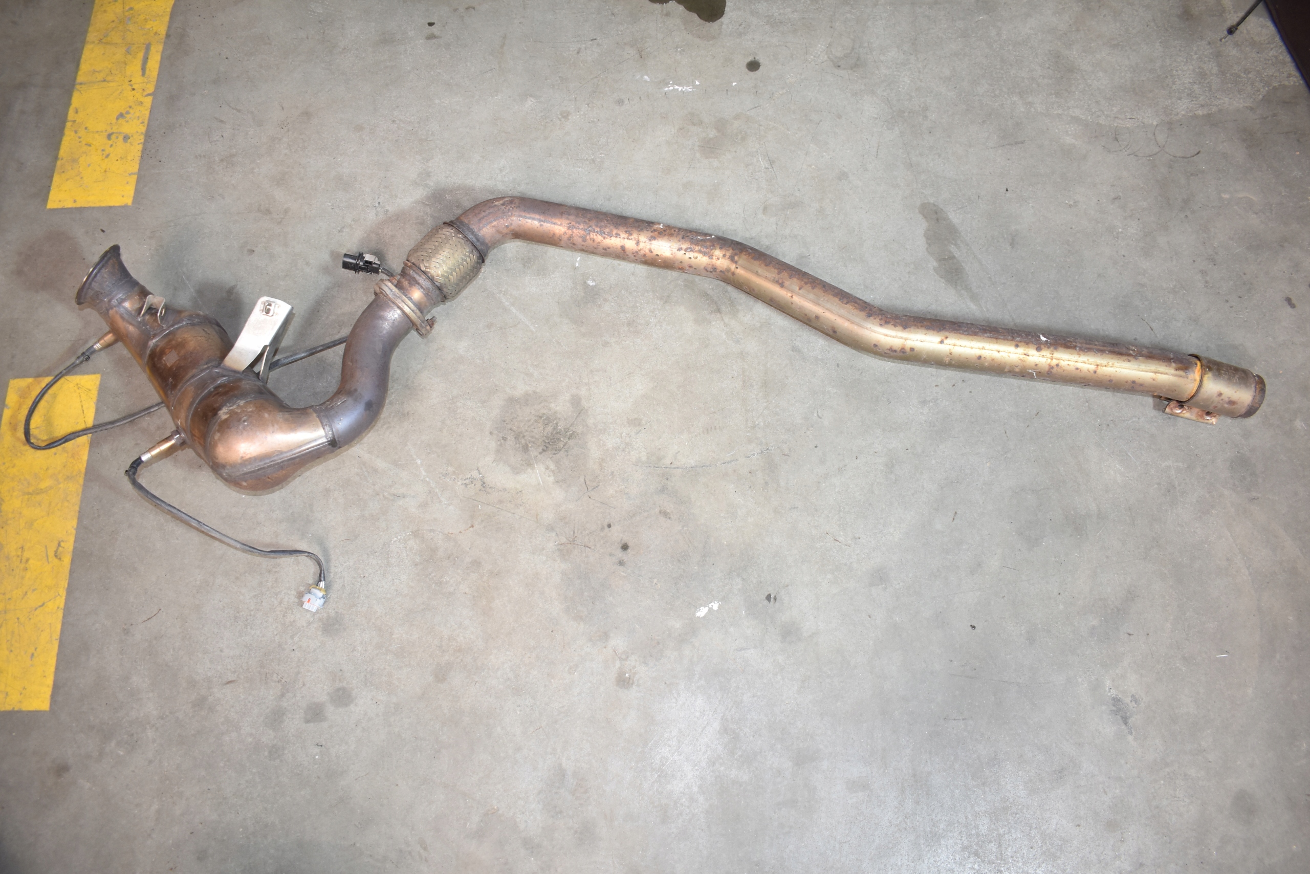IDEALNY catalyst left 3.0 petrol PORSCHE MACAN 1