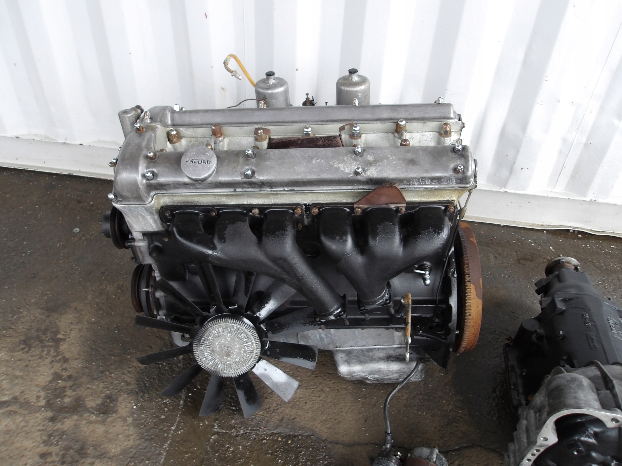 JAGUAR 420 1966- engine gearbox axle beam differential crank OE