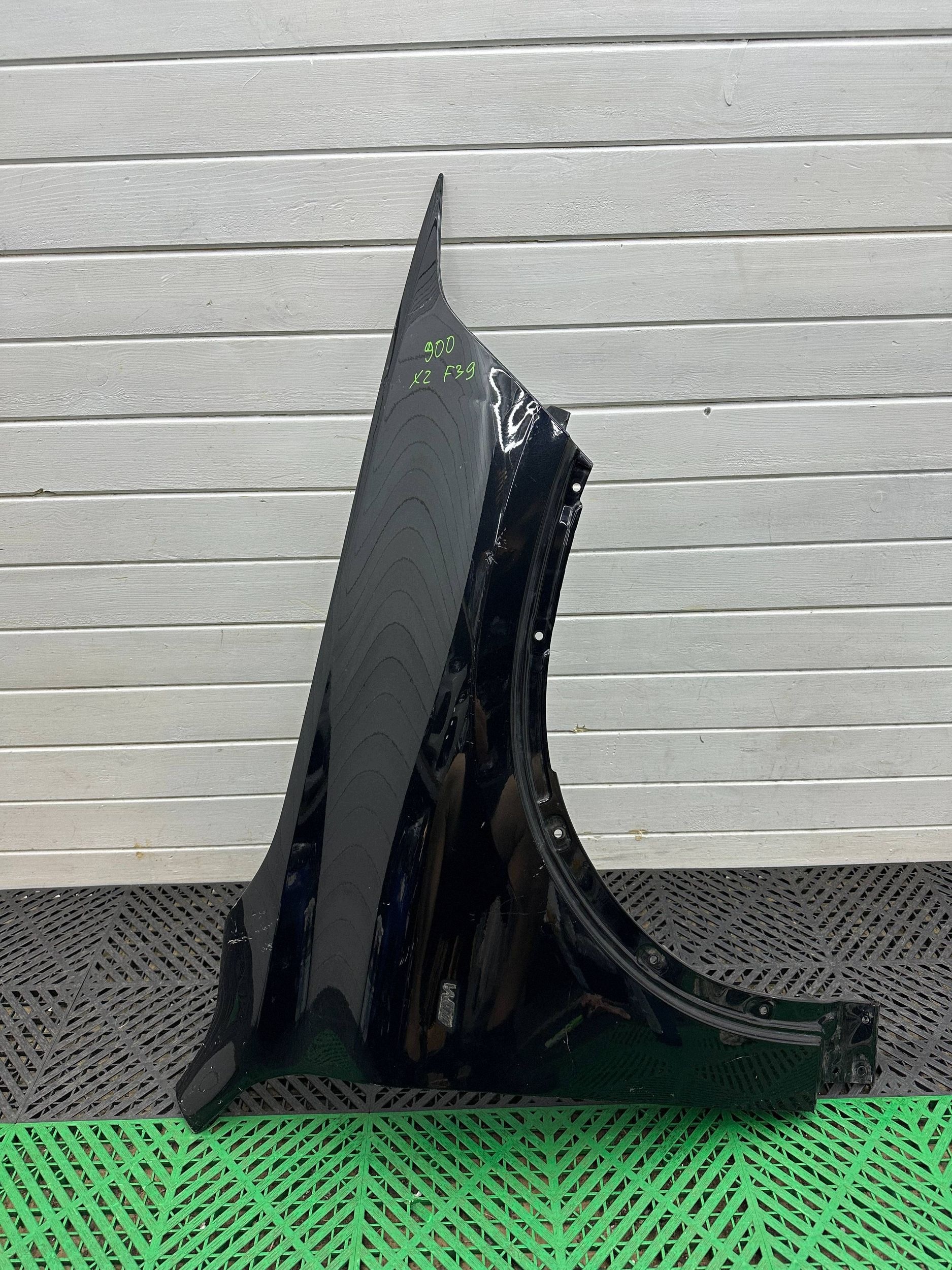 fender front side right BMW X2 F39