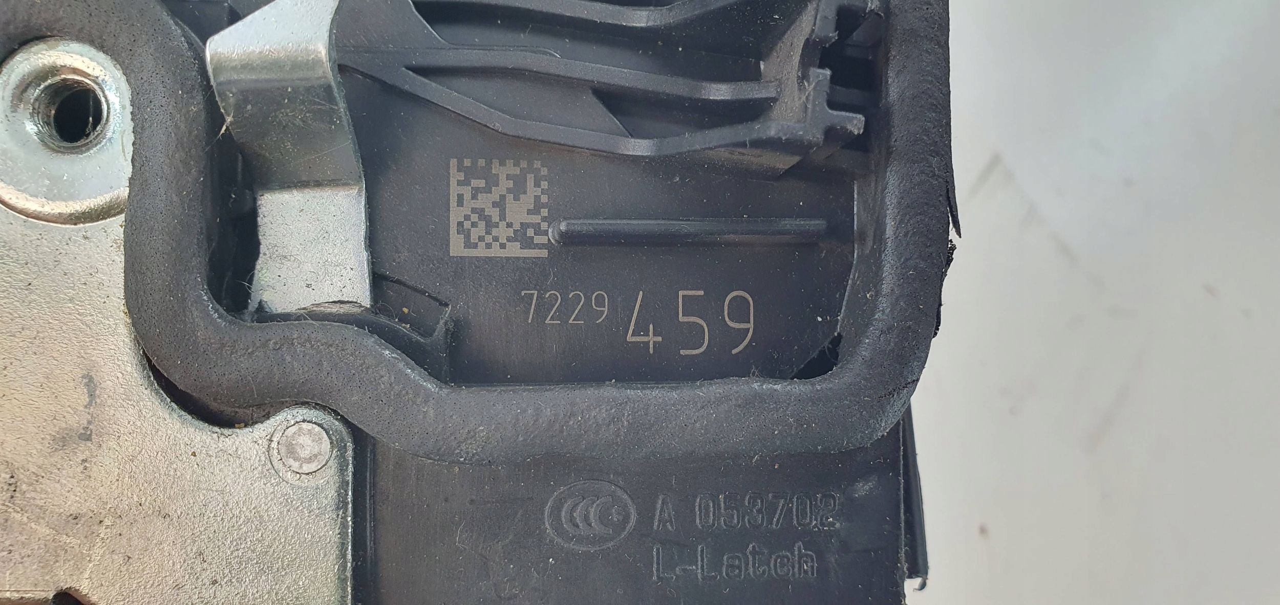 BMW 1 and E87 lock door tylnych left rear part