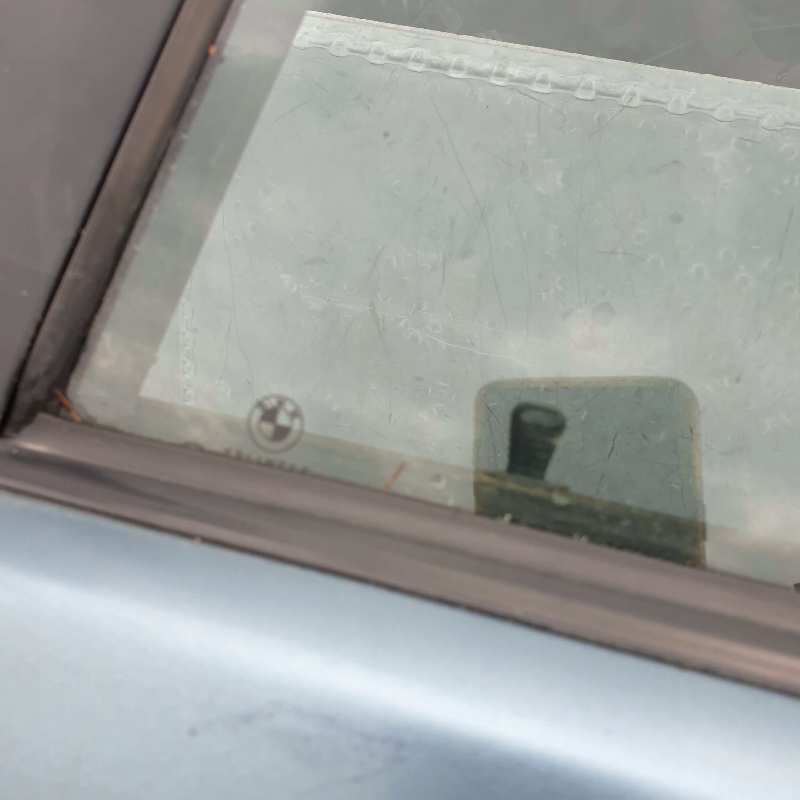 window side door left rear part BMW 3 E36 sedan OE