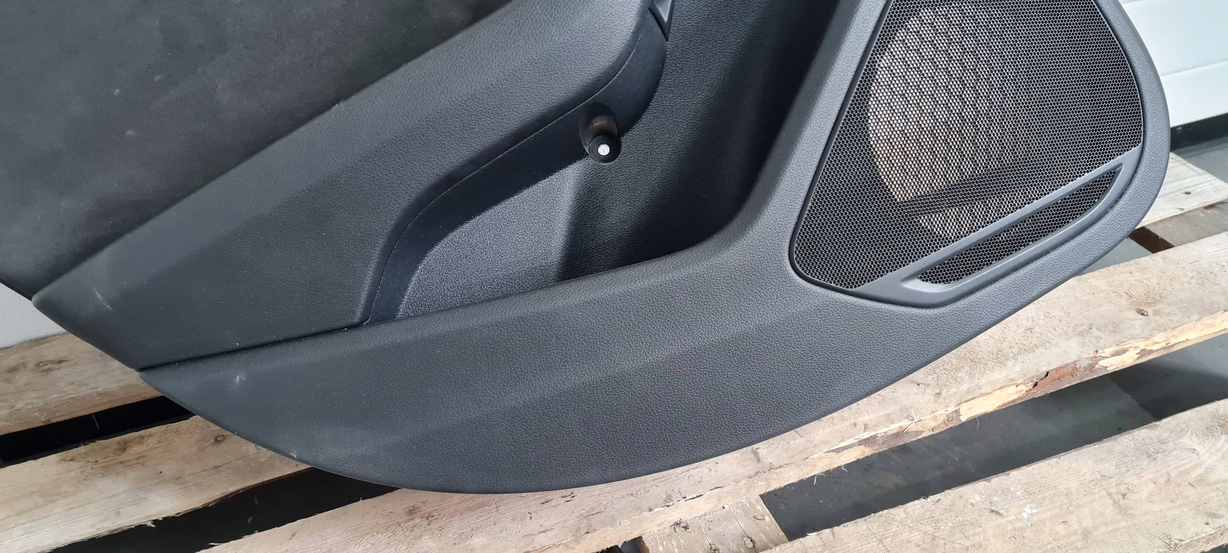 A4 B9 8W side door SLINE left rear part ALCANTARA 8W0867487