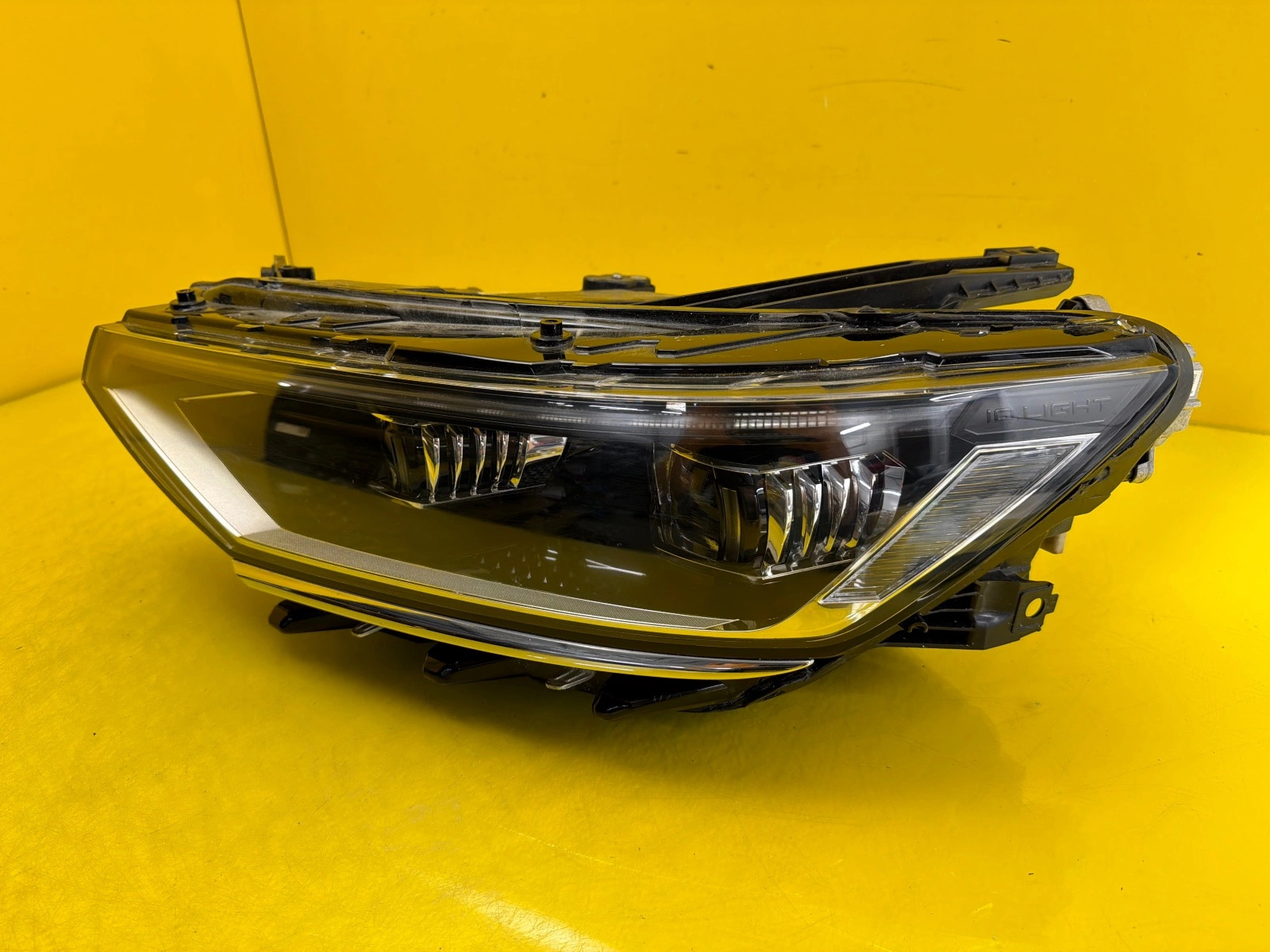 light left VW Passat B8 Full Led 3G1941081P