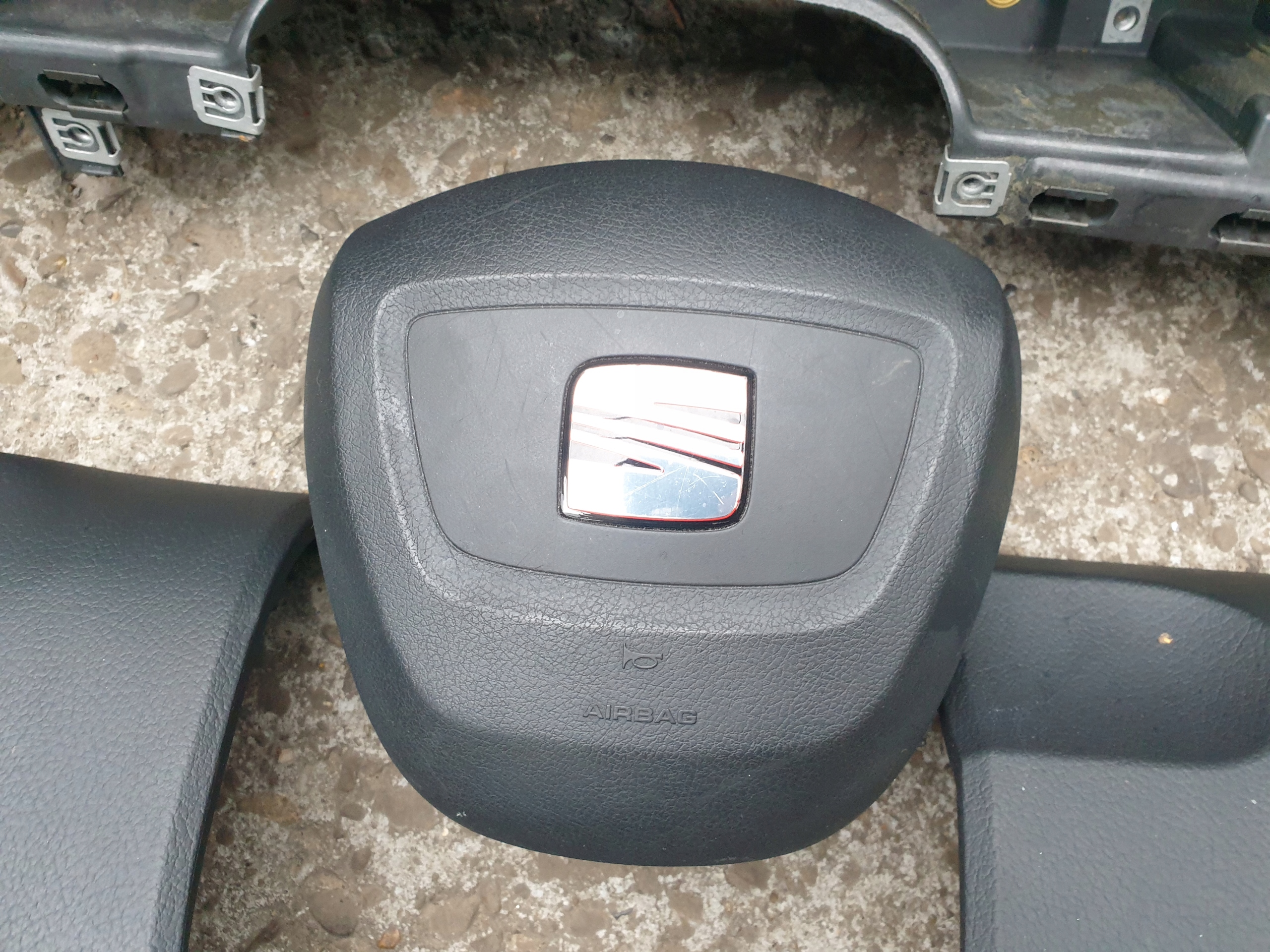 dashboard instrument panel cockpit 3 airbags SEAT EXEO 2009-2013