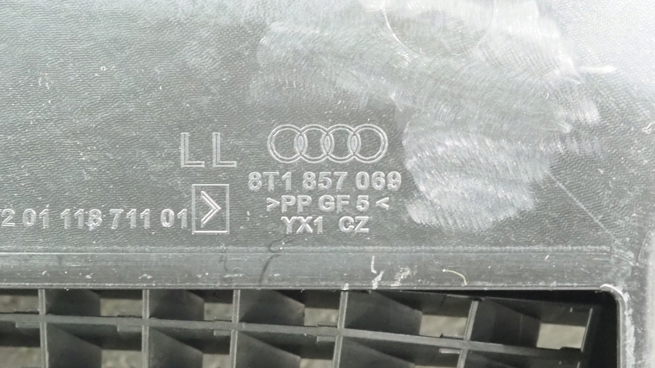 Audi A5 8T console dashboard instrument panel original 8T1857069