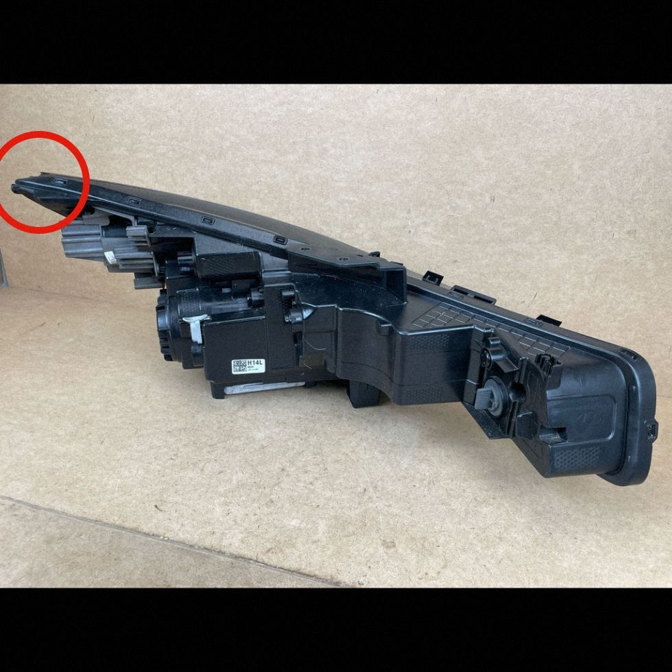 light front left left LED HYUNDAI ELANTRA VII CN7 2021-2025 92101-AA