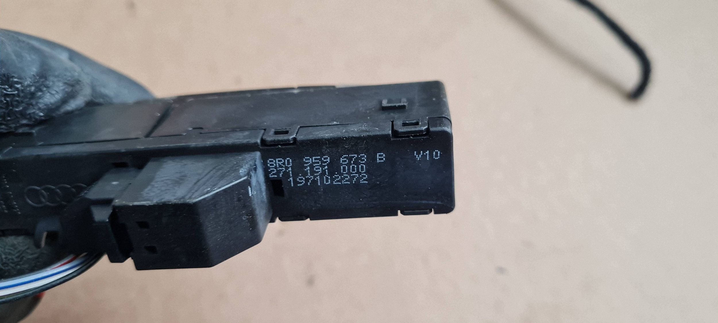 Q5 8R SQ5 PANEL PRZYCISKOW button PDC ESP 8R0959673B