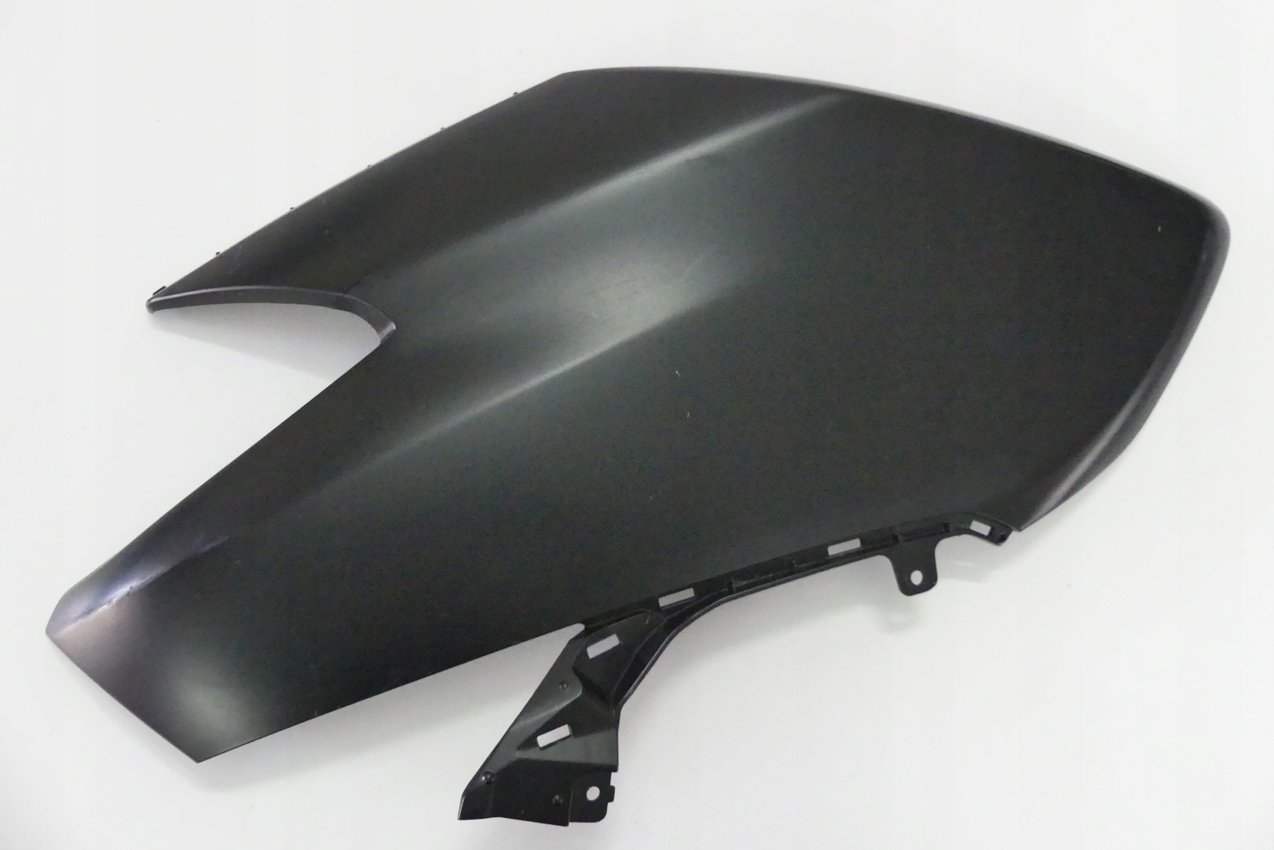 BC3-28351 - БІЧНИЙ ОБТІЧНИК КАПОТ ЛІВИЙ YAMAHA T-MAX 530 TMAX 19+