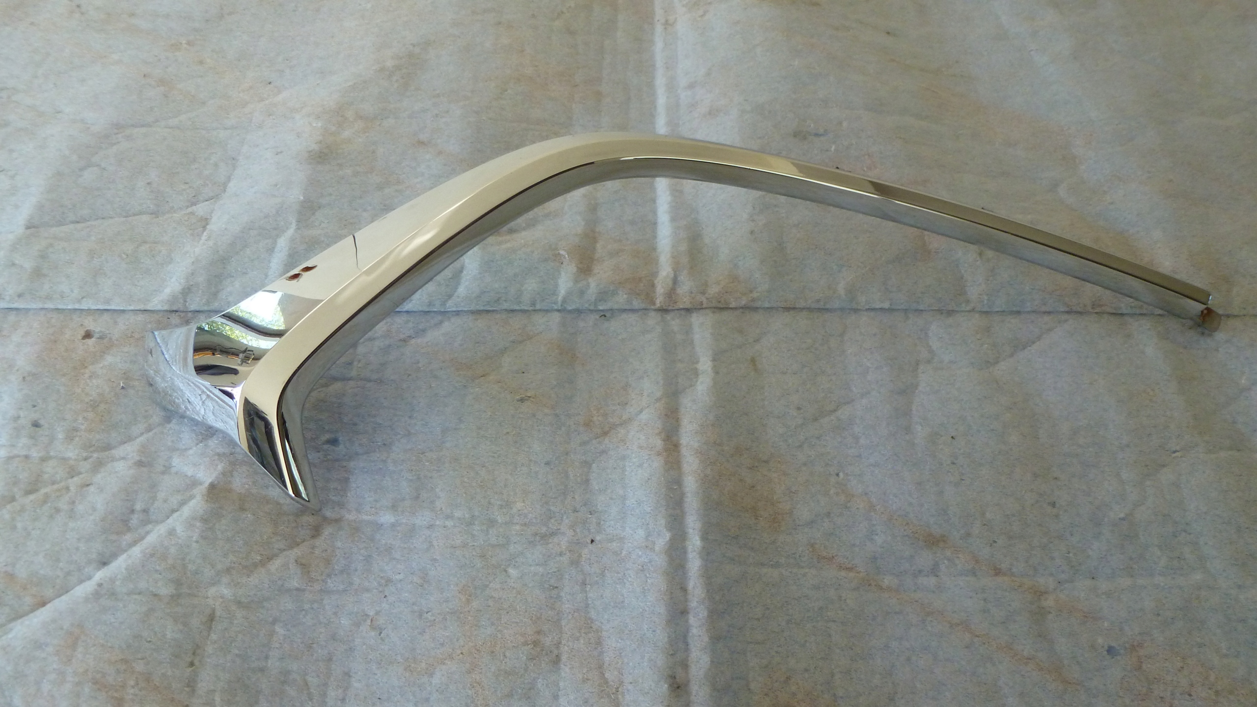 D10J507K1 - МАЗДА CX-3 ЛЕВЫЙ ХРОМ РЕШЕТКА ПЛАНКА D10J-507K1