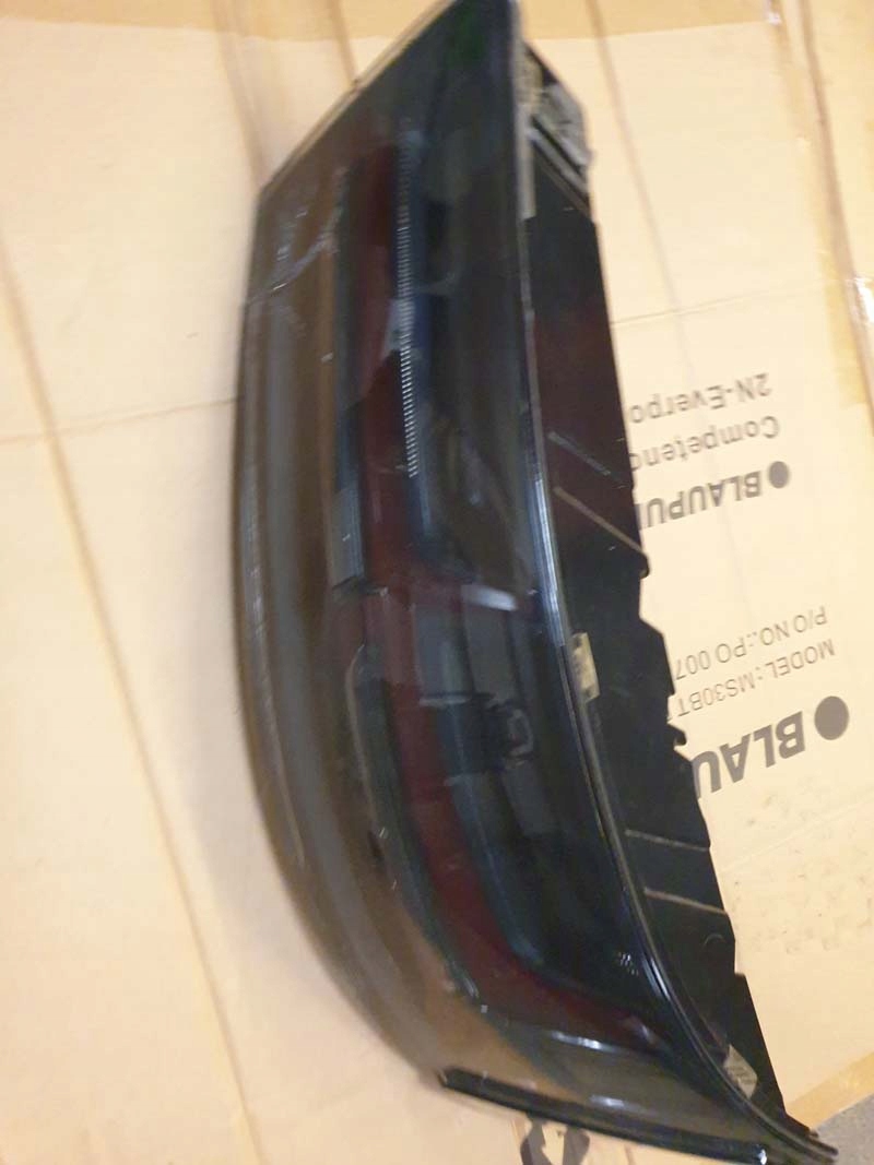 Фара ЗАД. Права Q7m czarna dymionam0052102a