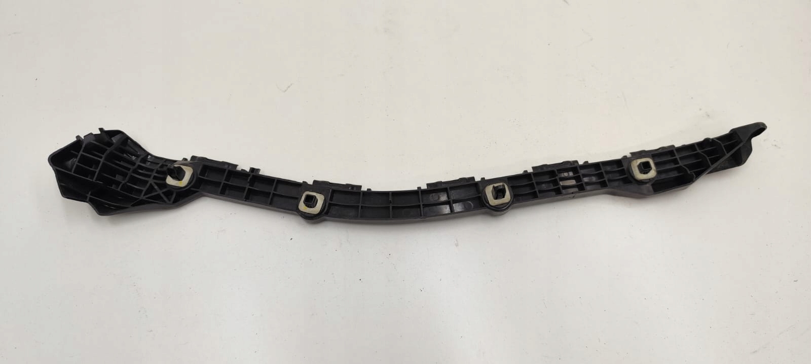 bumper bracket left rear part TOYOTA COROLLA E16 / 52576-02120