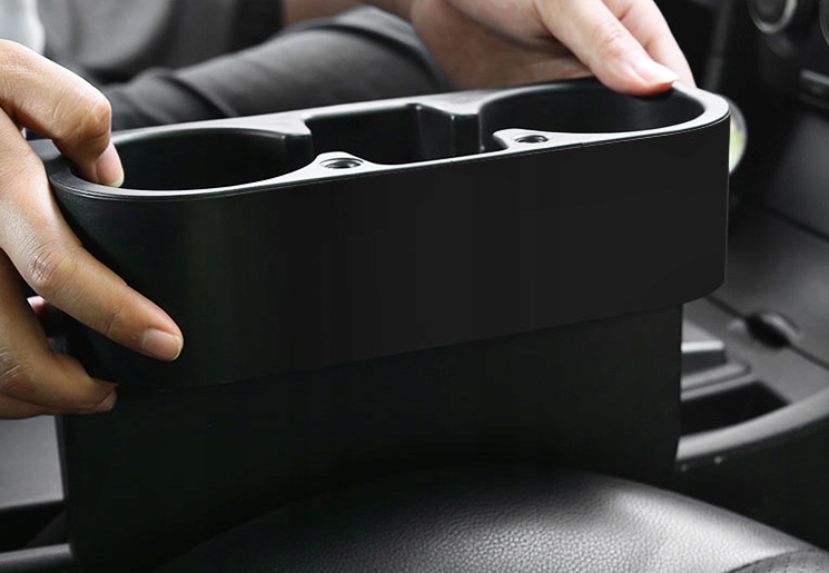 UCHWYT SAMOCHODOWY NA KUBEK NAPOJE TELEFON 5W1 SCHOWEK ORGANIZER SAMOCHODU Rodzaj na kubki