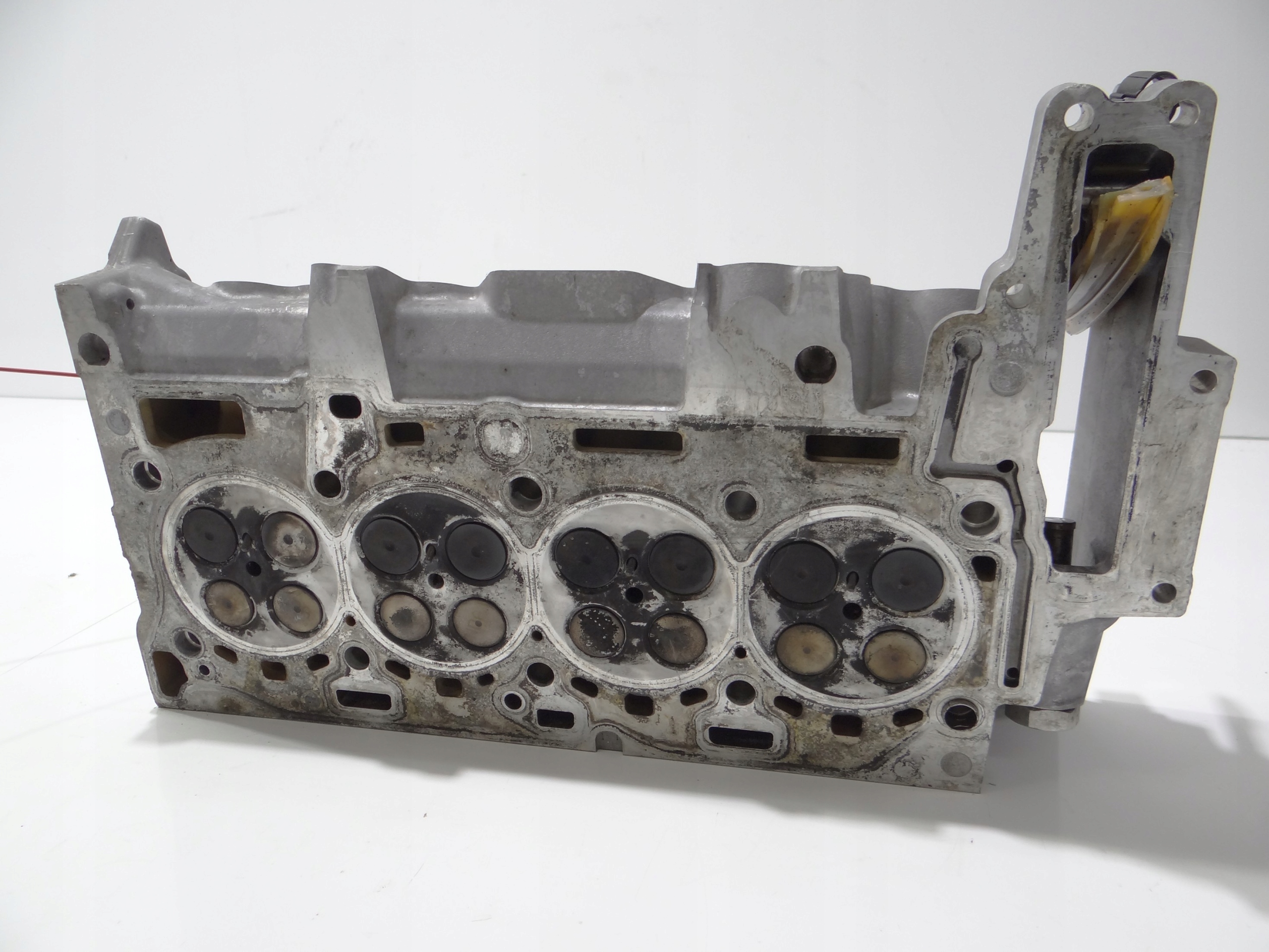 head. BMW E90 N47D20C 7797678