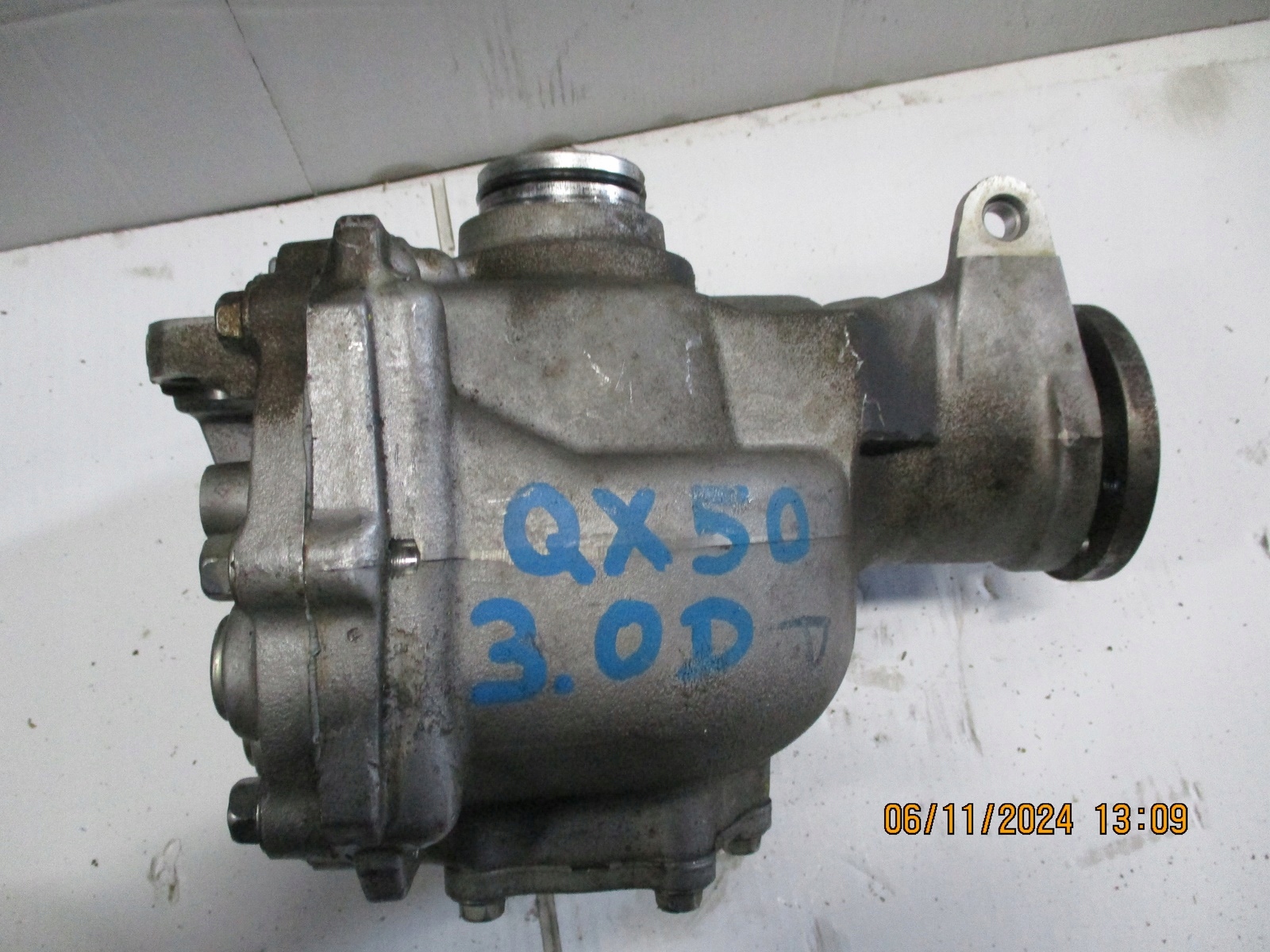diff differential INFINITI QX50 3,0D 1BY front front
