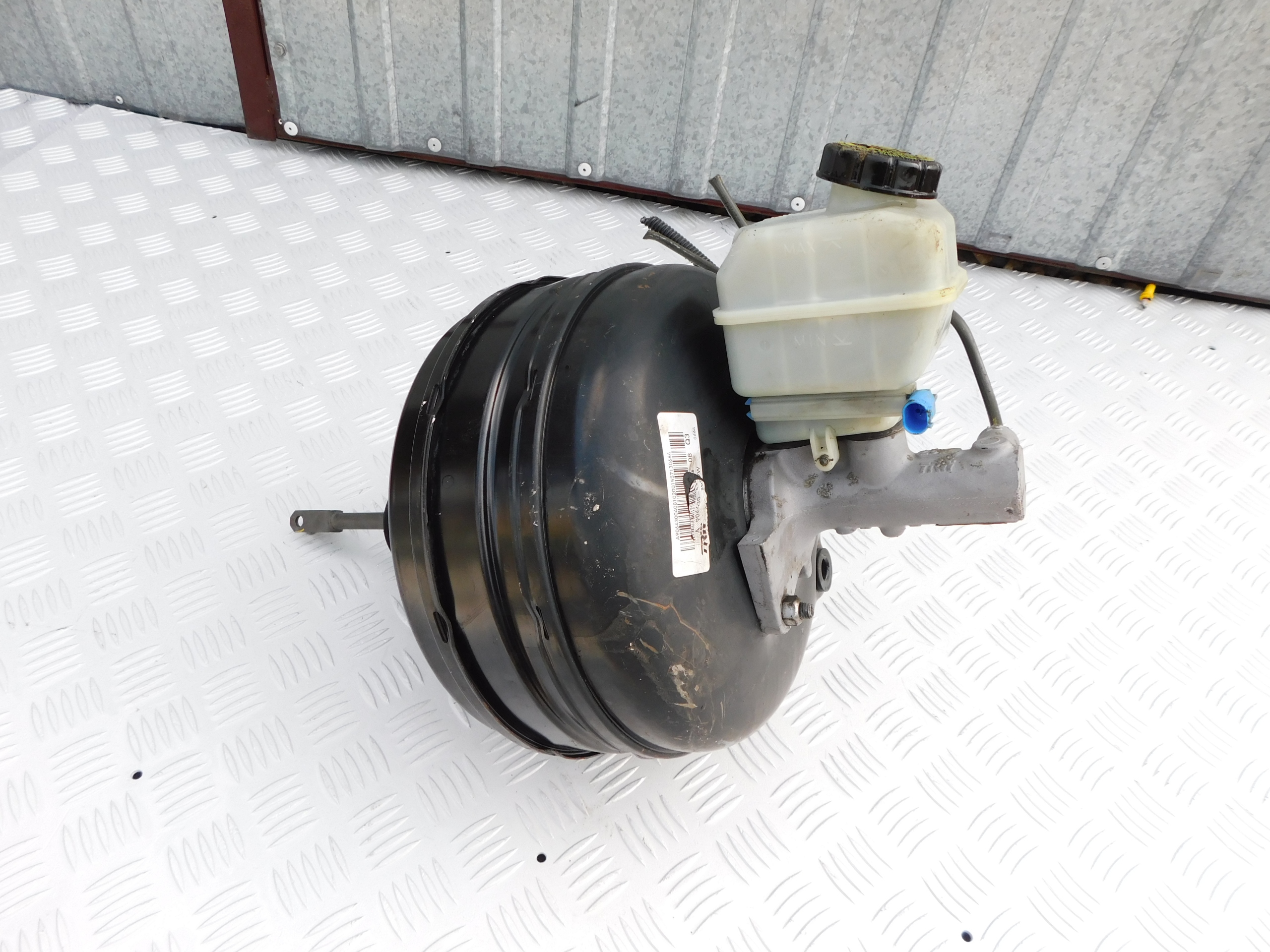 Mercedes Sprinter 906 VW Crafter servo + Servofreno TRW komplet