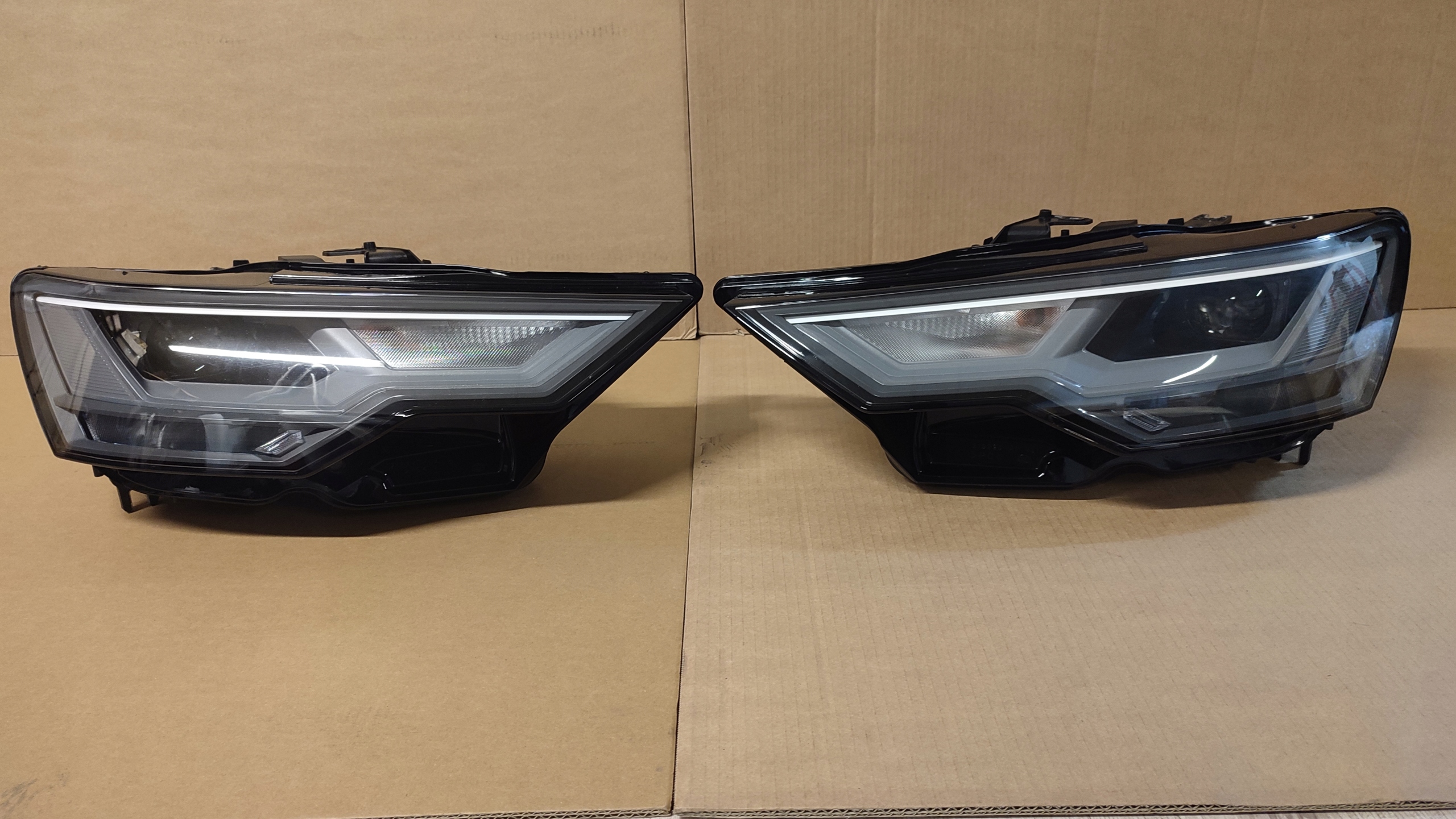 AUDI A6 C8 4K KOMPLET LAMP PRZÓD FULL LED ORYGINAŁ