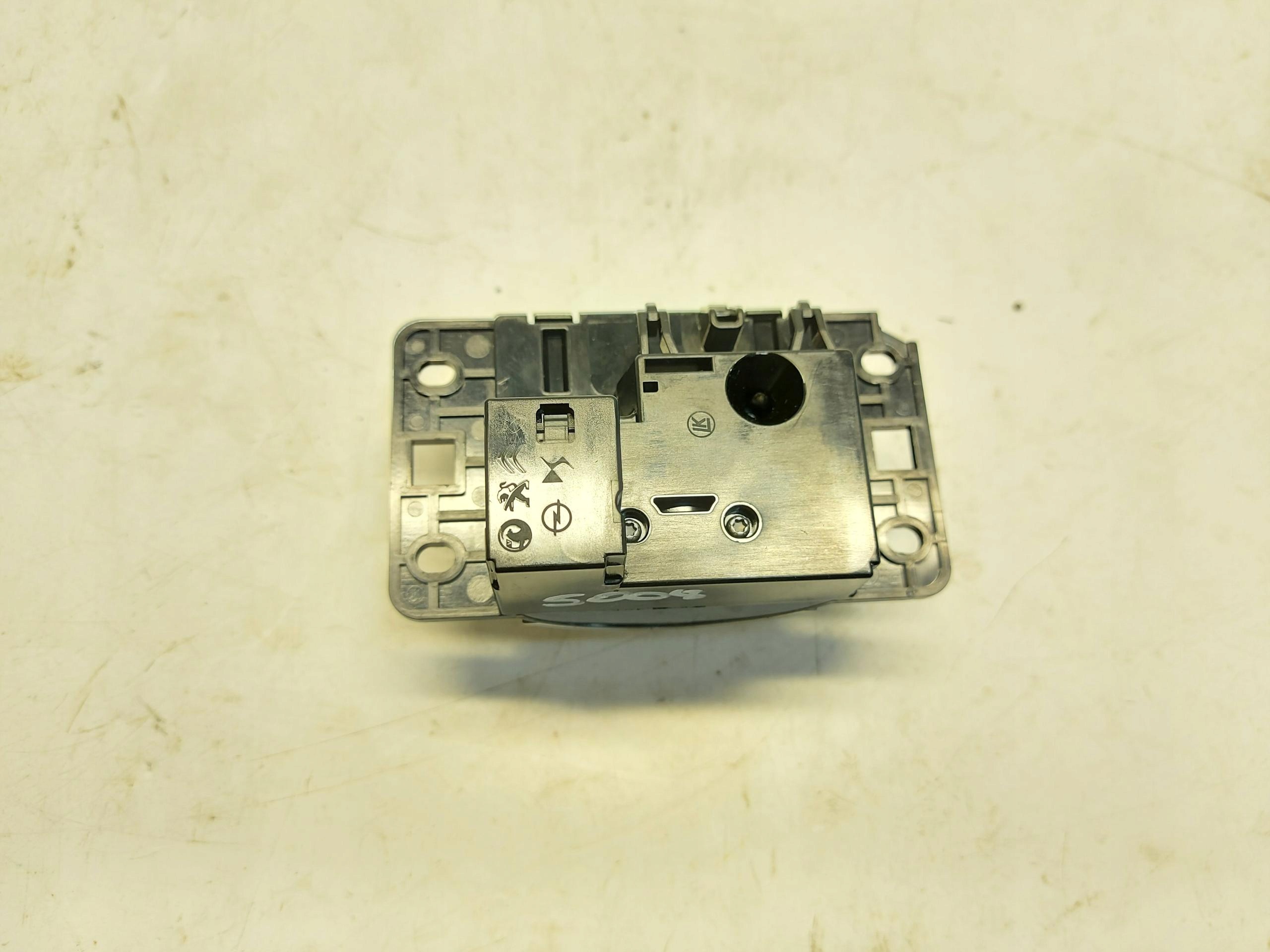 Peugeot 5008 III E5008 trim switch trybu running 98546096zd