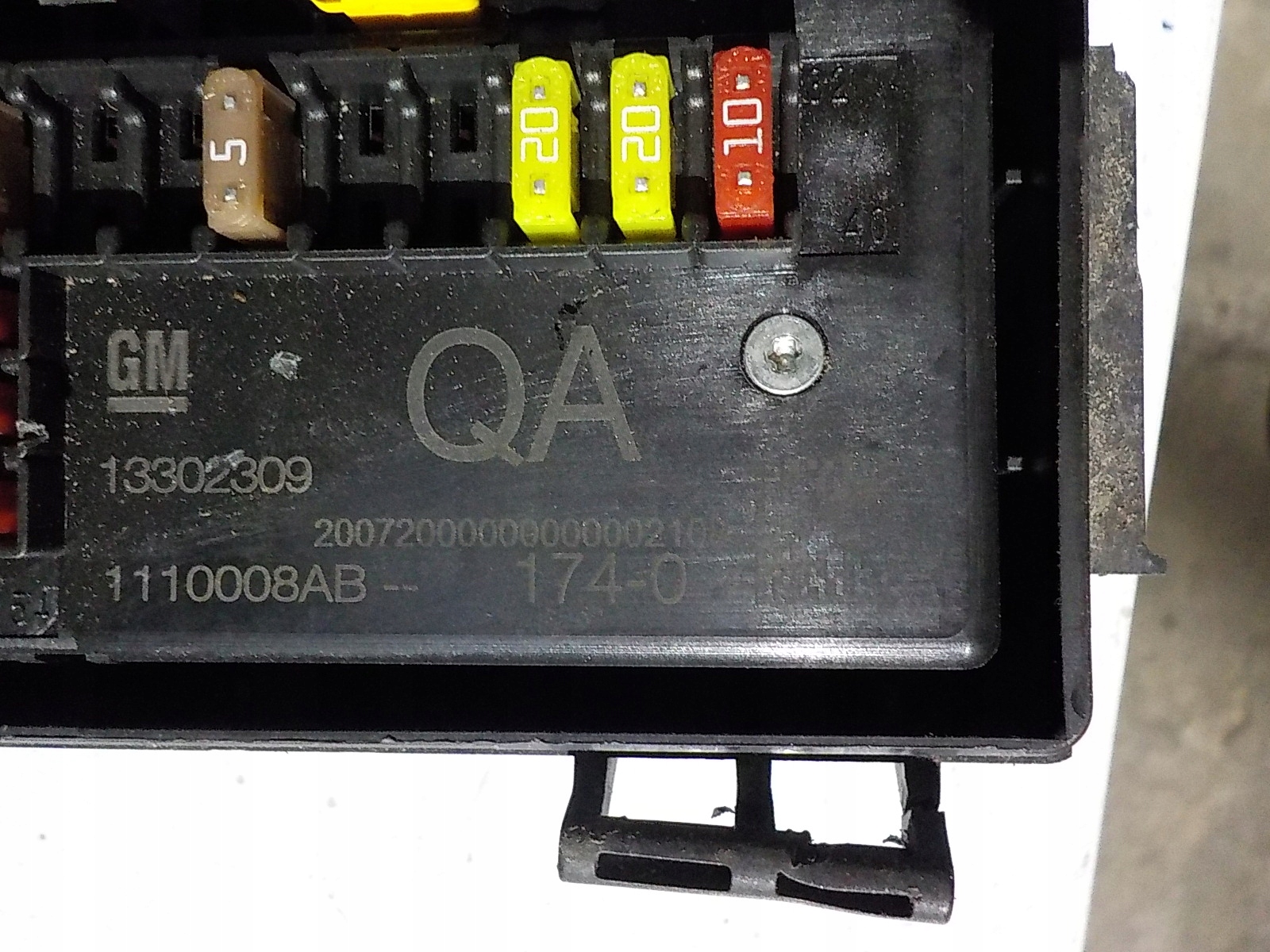 OPEL ASTRA J BSI module UCH 13302309 QA