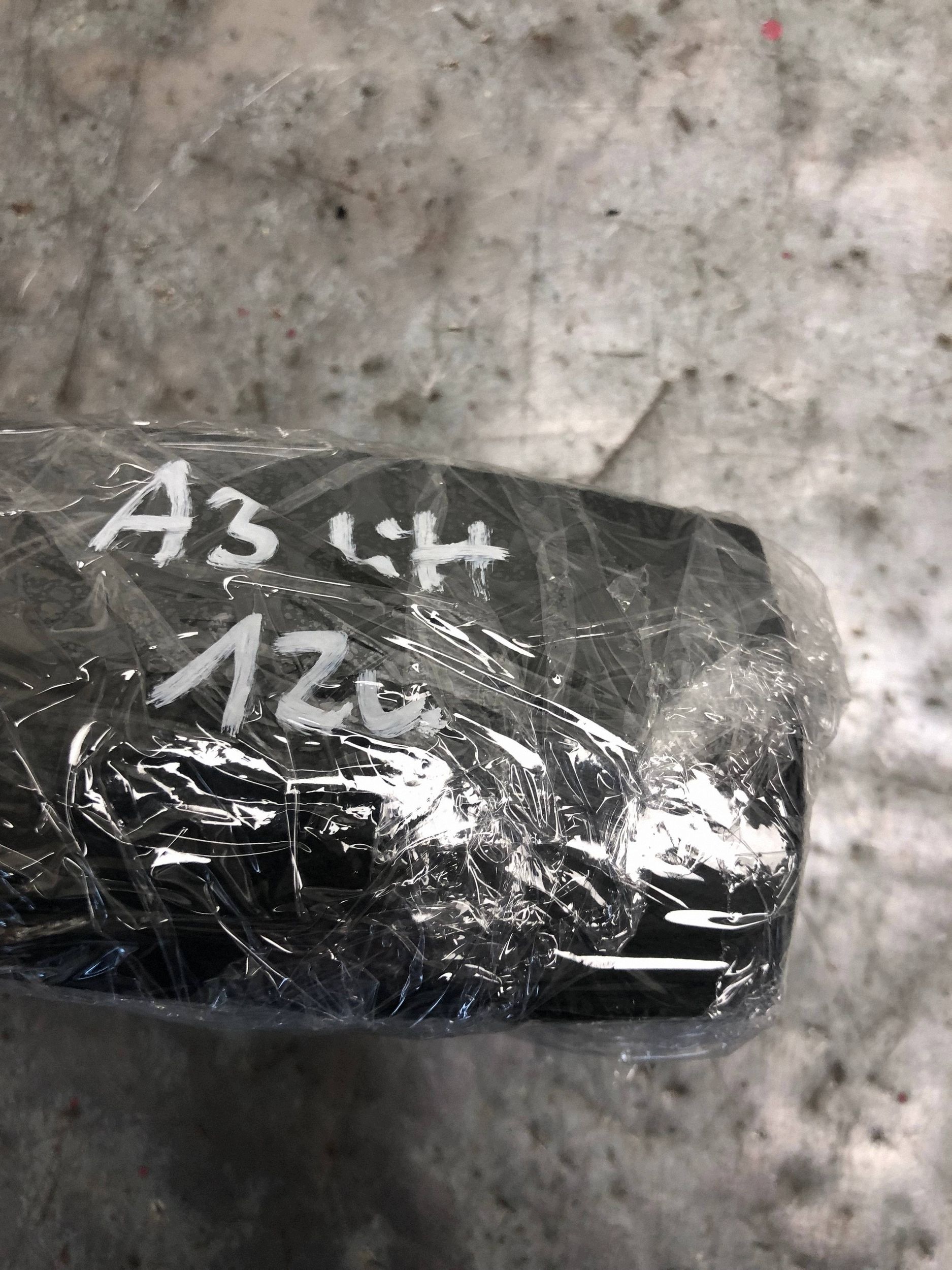 cendrier arrière arrière AUDI A3 8P LIFT 8P0857961