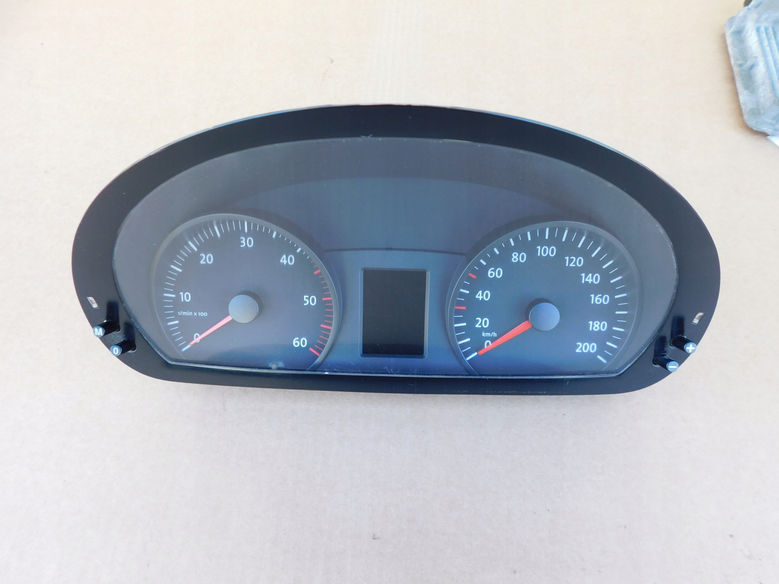 VW CRAFTER dials dials Europa OEM sprawny predkosciomierz HVW9064467421