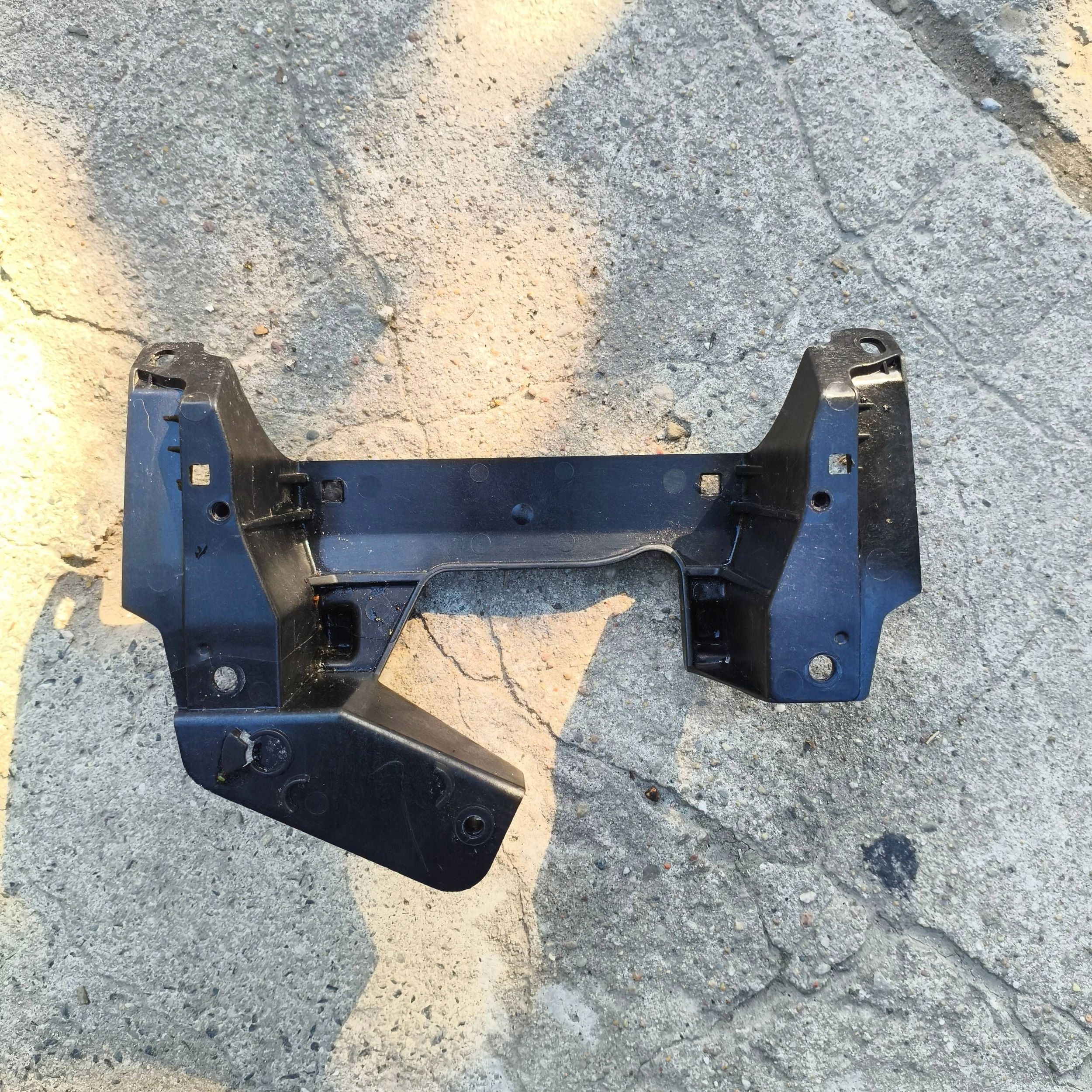 Châssis Support WYSWIETLACZA Navigation Ford Fiesta 2016