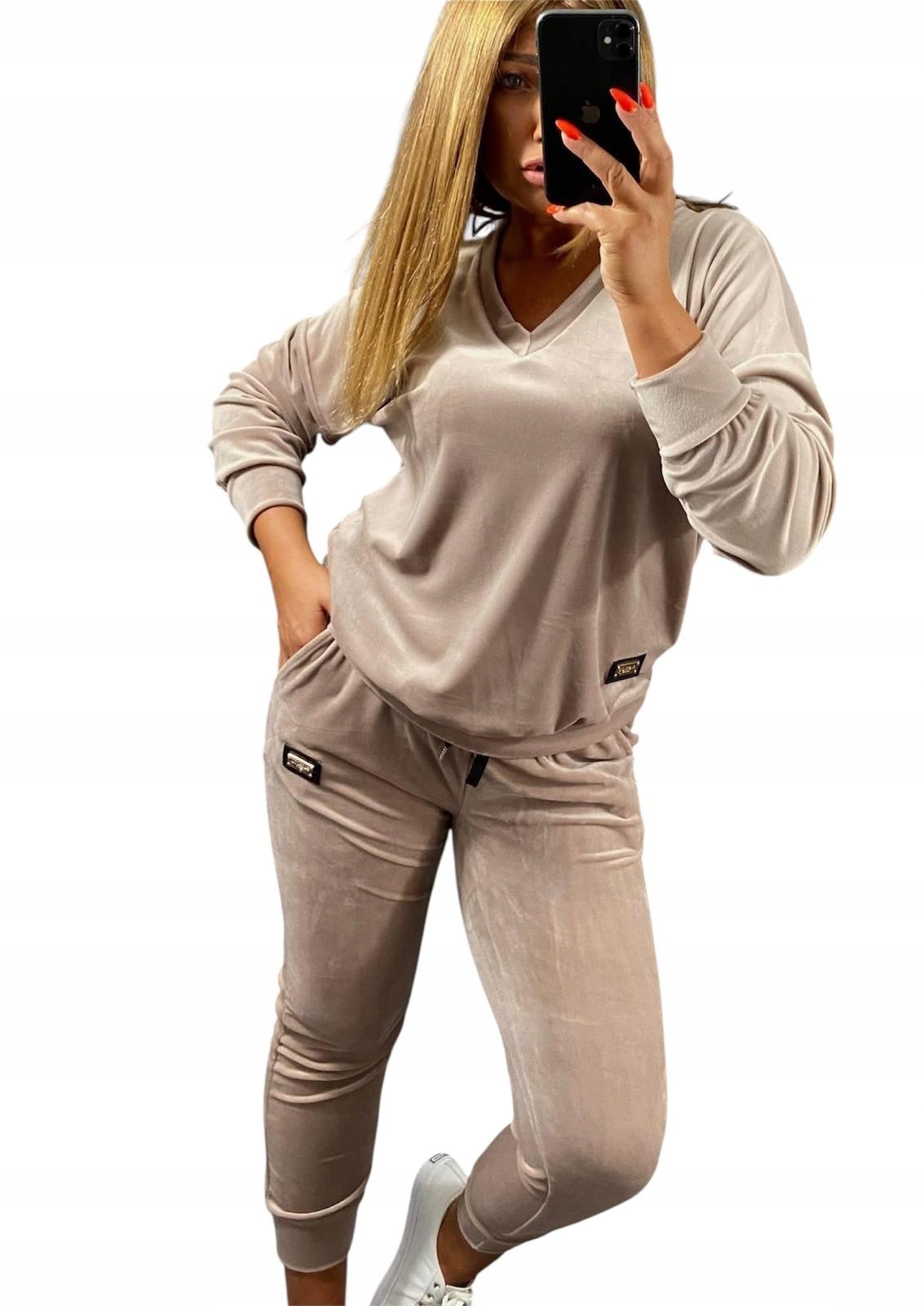 Z902 Velurový Teplákovka Výstřih V-neck Béžová vel. 54 (7XL)