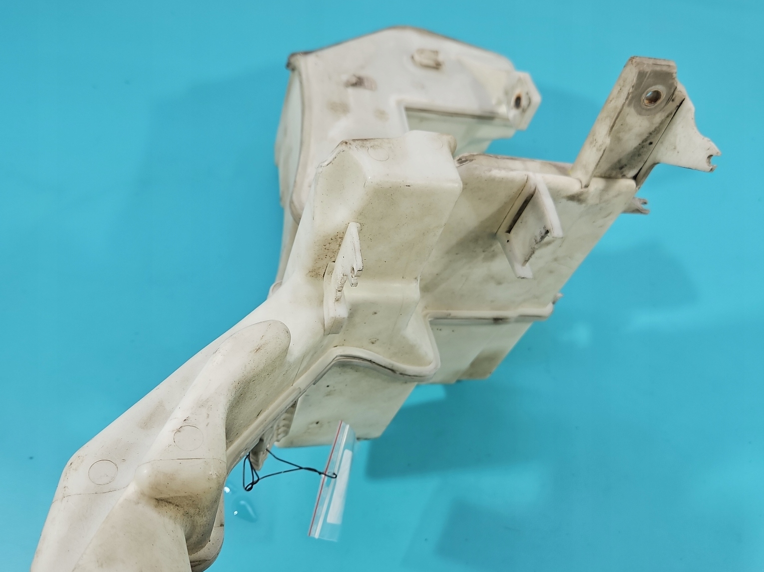 бачок омывателя жидкости Ксенон vw PASSAT B7