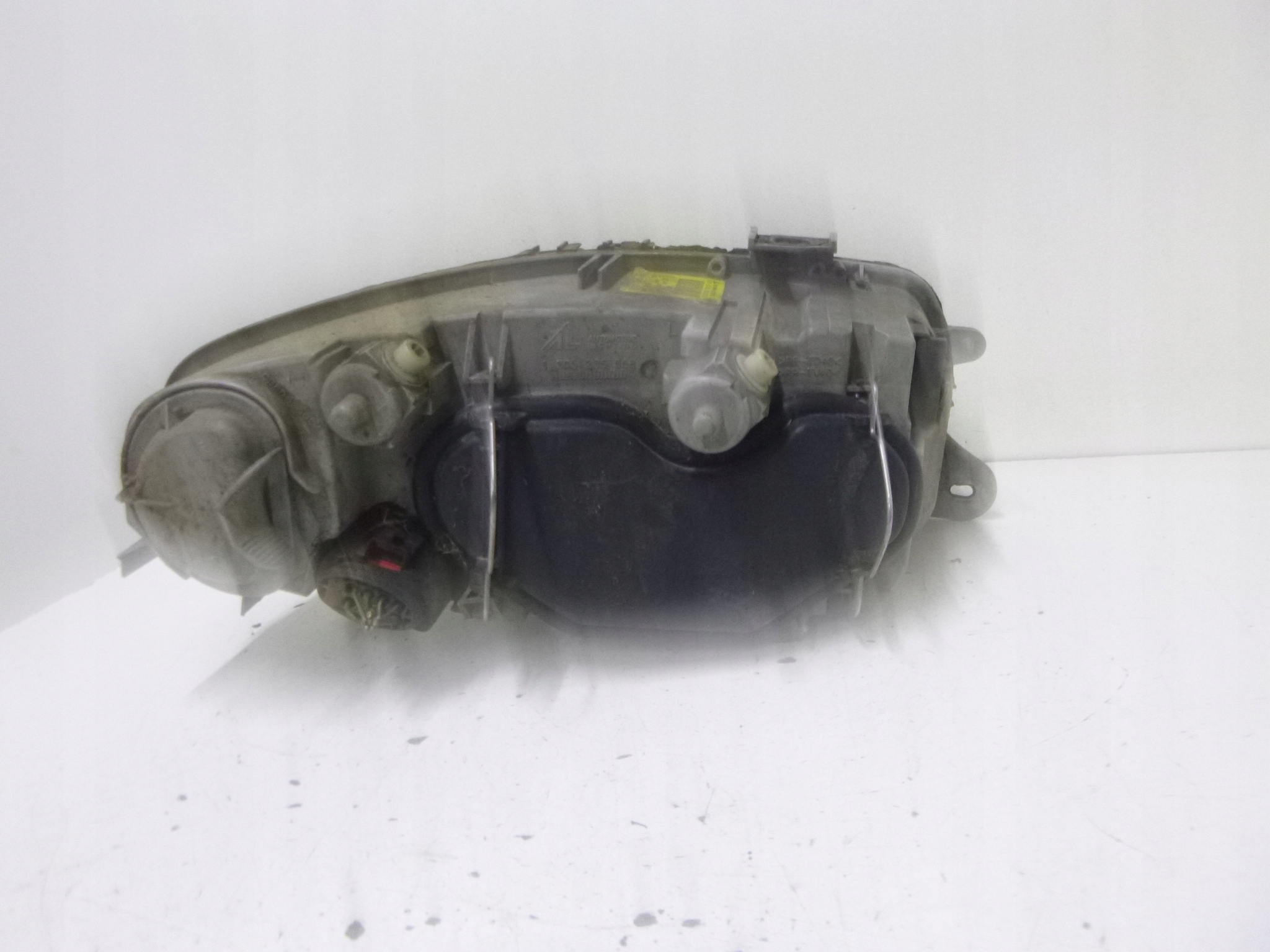 light front Alfa Romeo 147 2004