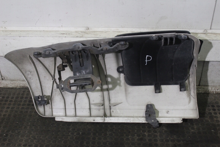 POLIK OWIEWKA KABINY PRAWA SCANIA R114 380 Weight with packaging 15 kg