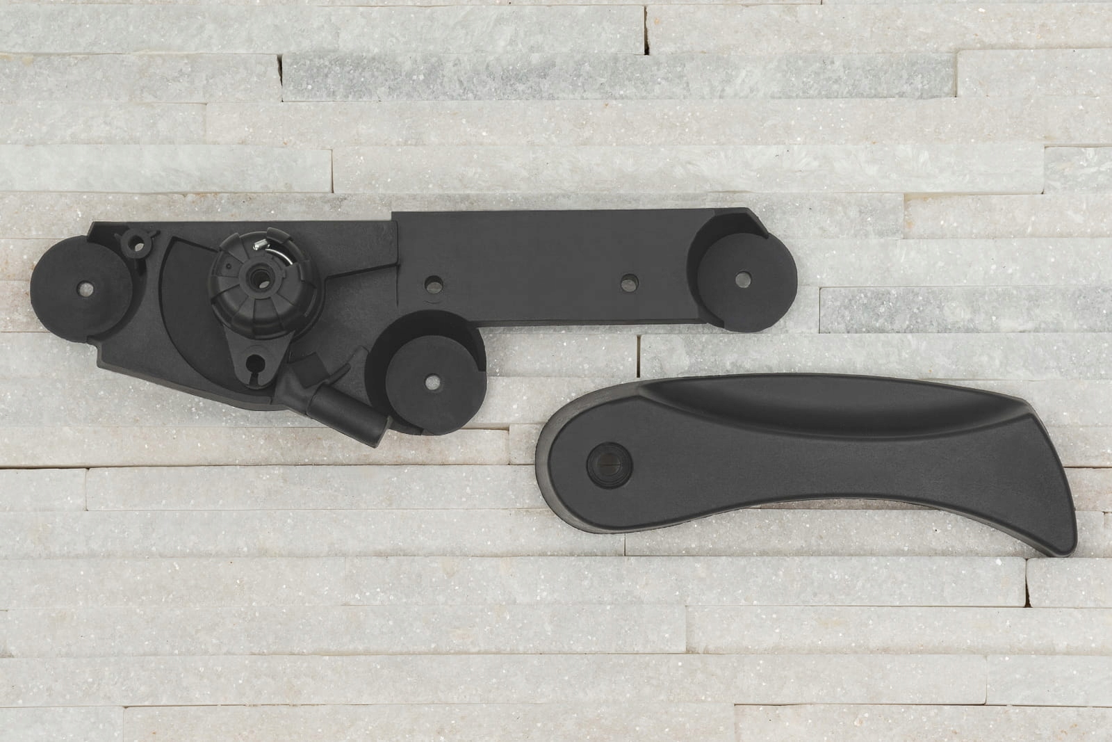 BMW SERIA 7 E65 01-08 MECHANIZM OTWIERANIA MASKI Producent części Inny